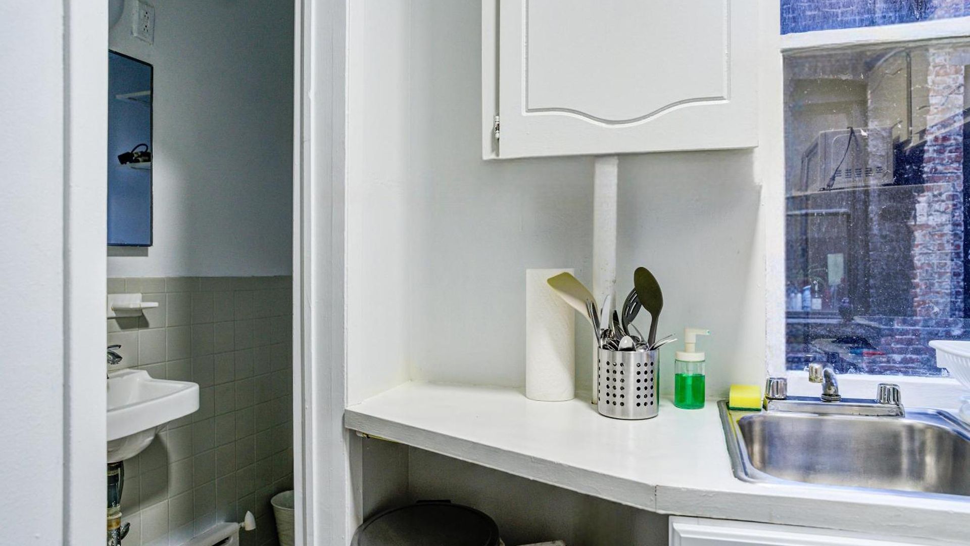 3bd Comfy Hub In Hells Kitchen Apartment *