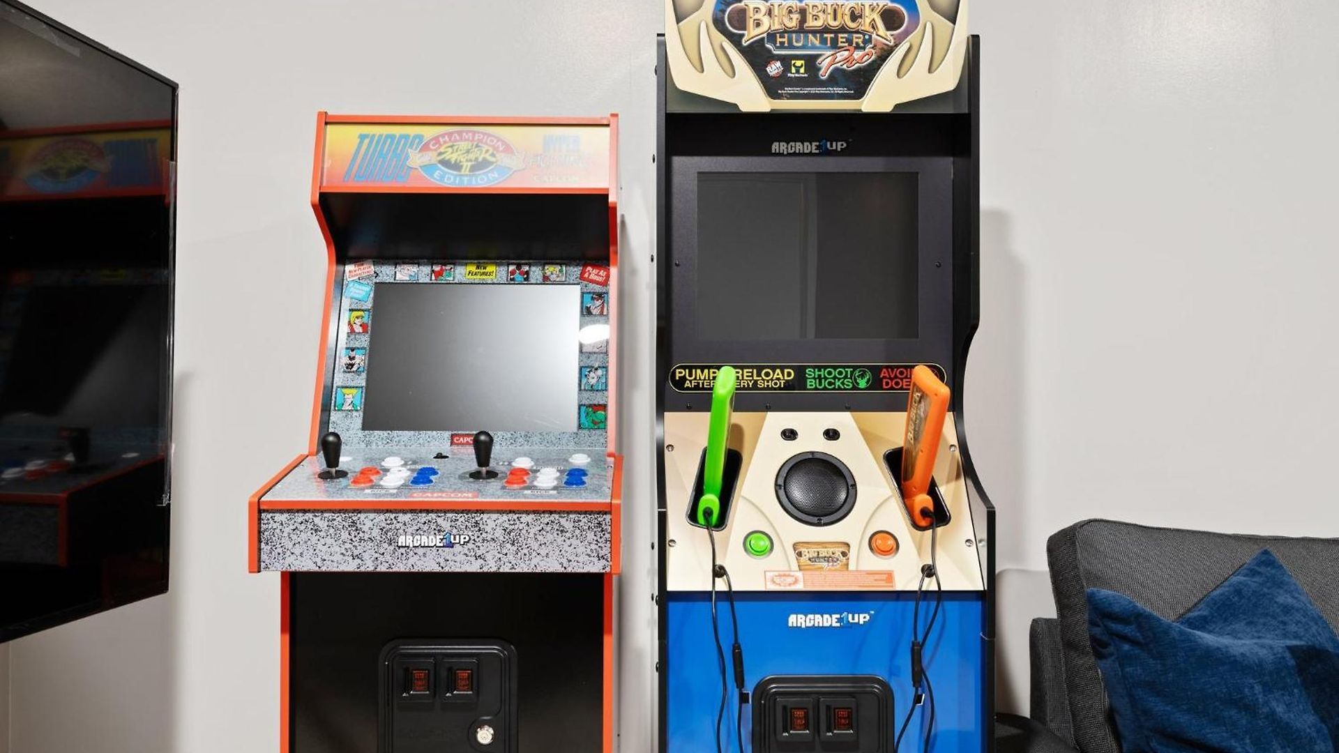5bd Duplex W Private Patio Bbq And Arcade Games *