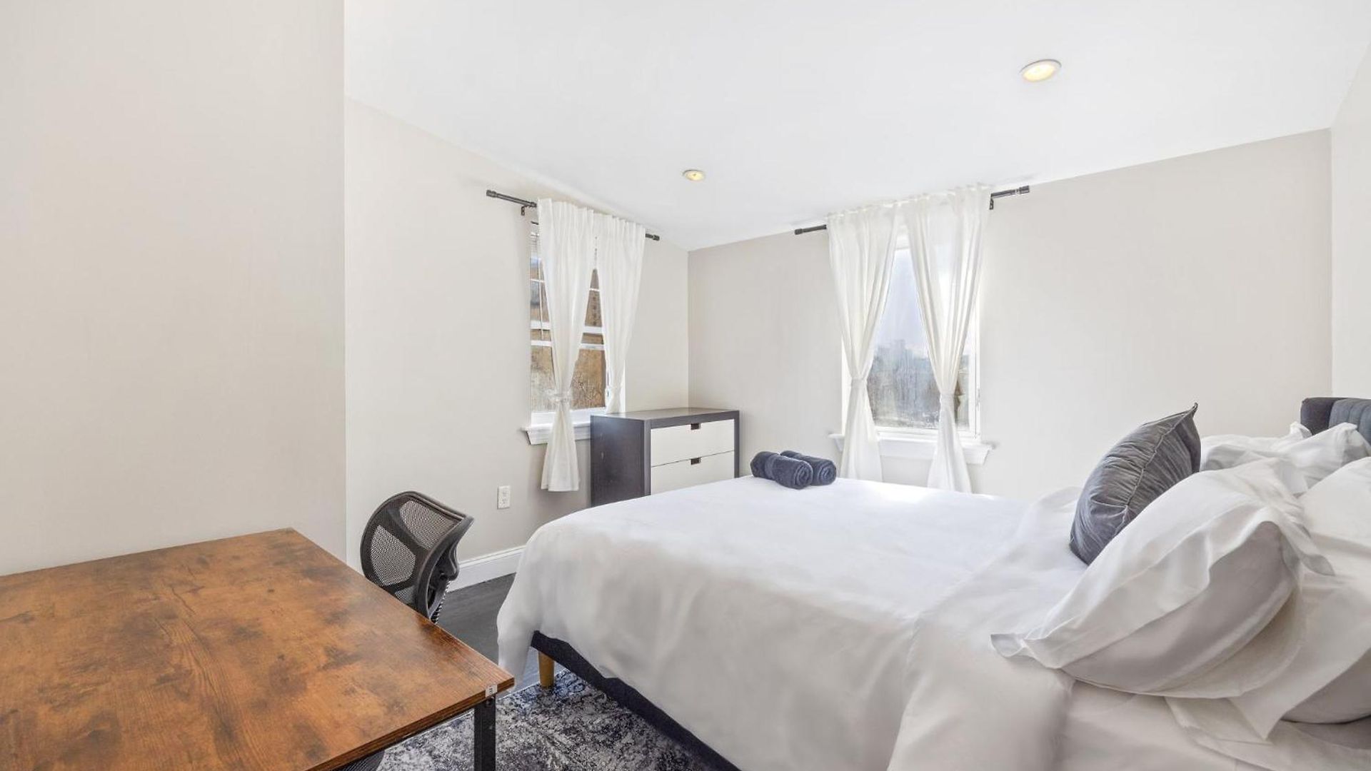 Biggest Duplex 6bd In Bushwick For 16 Guests Apartment