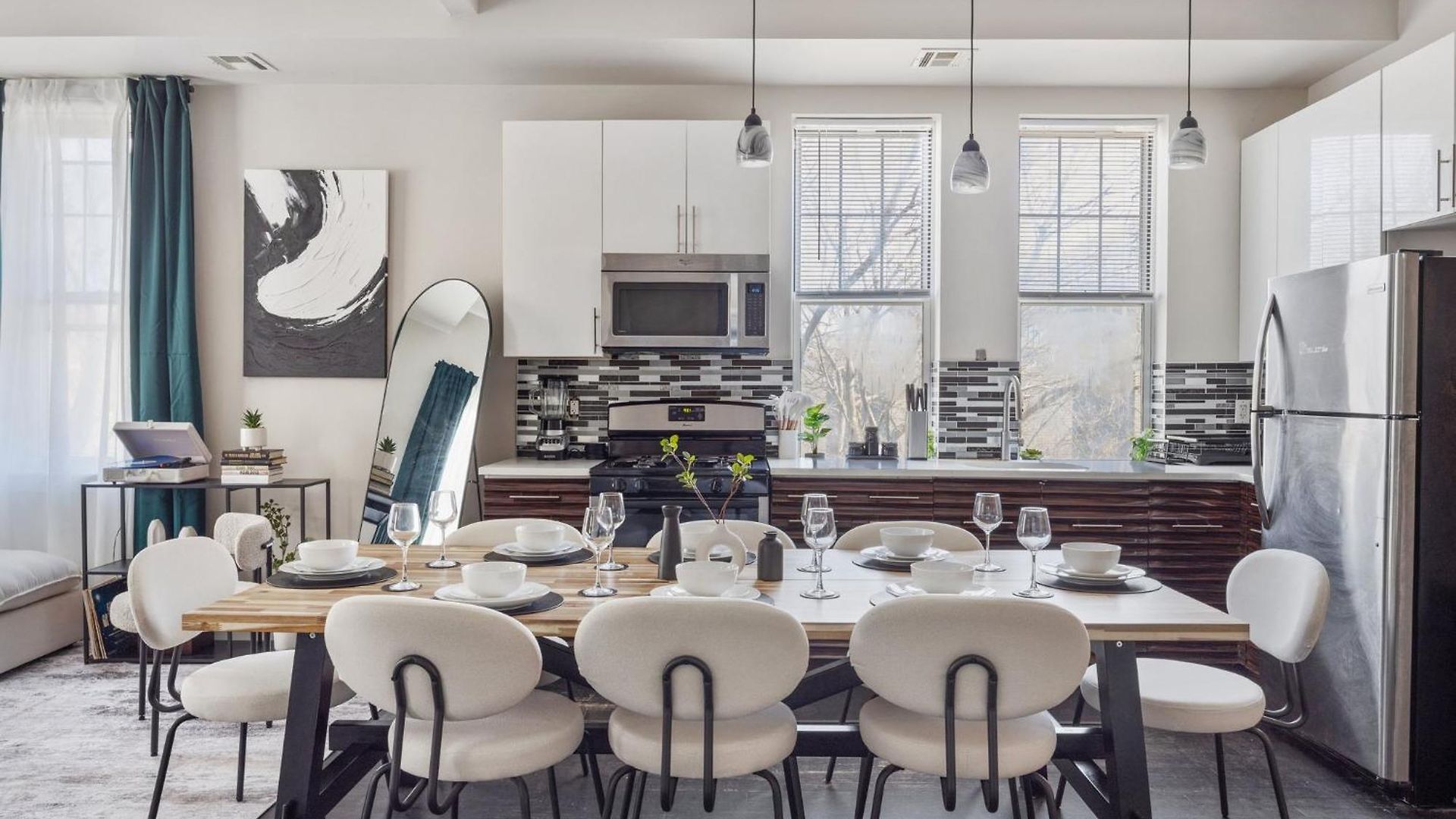 Biggest Duplex 6bd In Bushwick For 16 Guests *