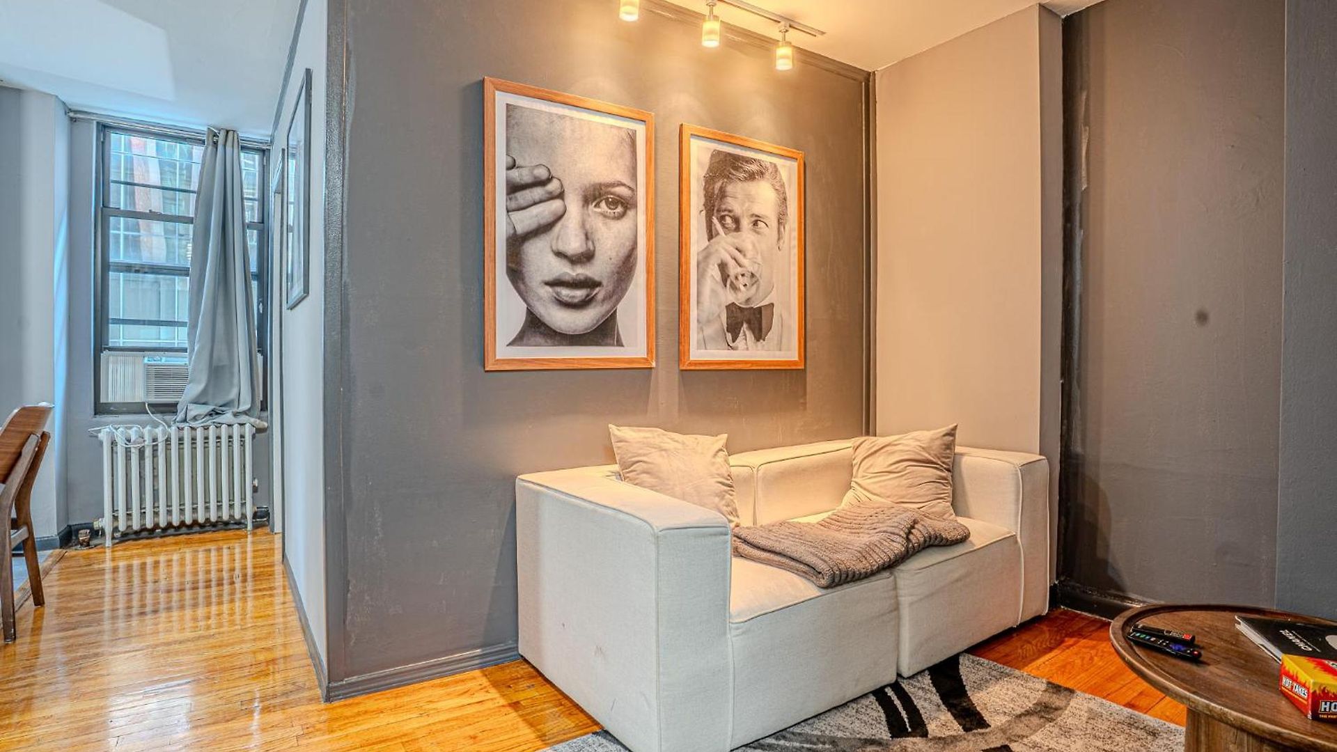 Stylish 3bd Near Empire Apartment