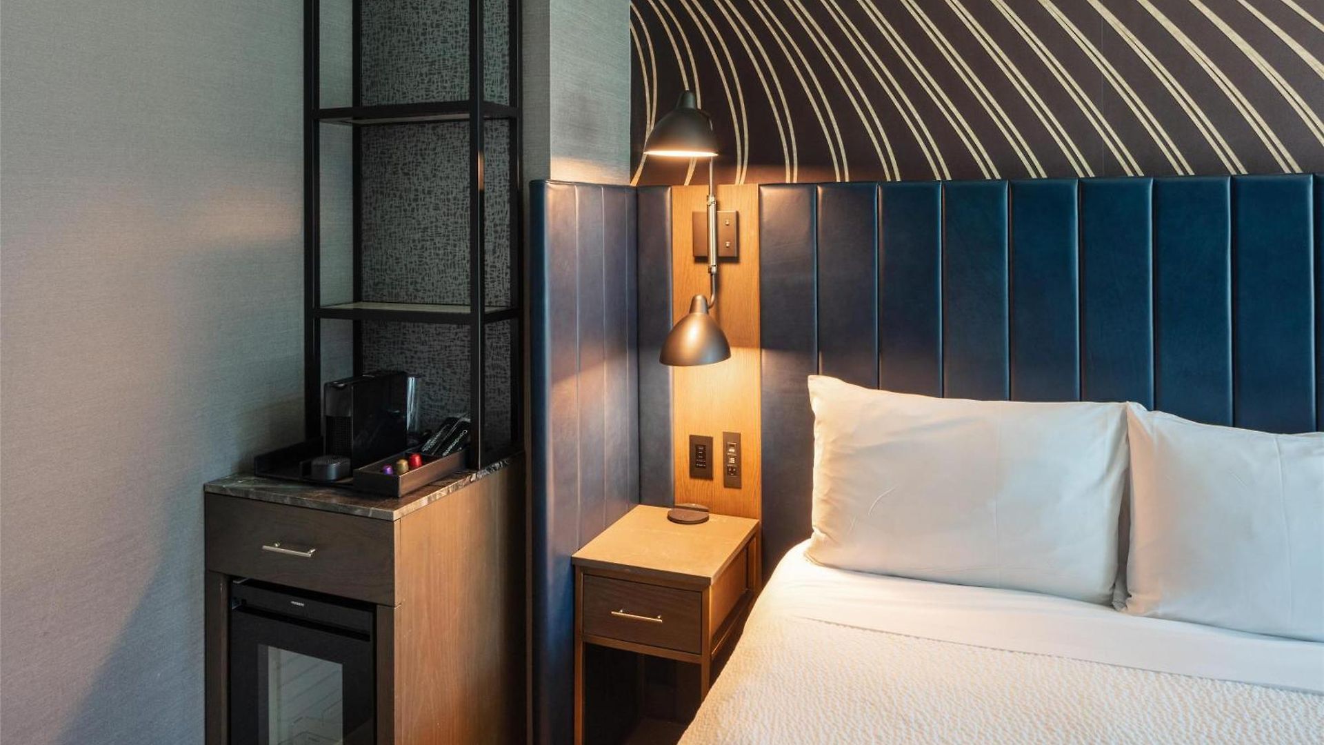 Tempo By Hilton Times Square Hotel 4*