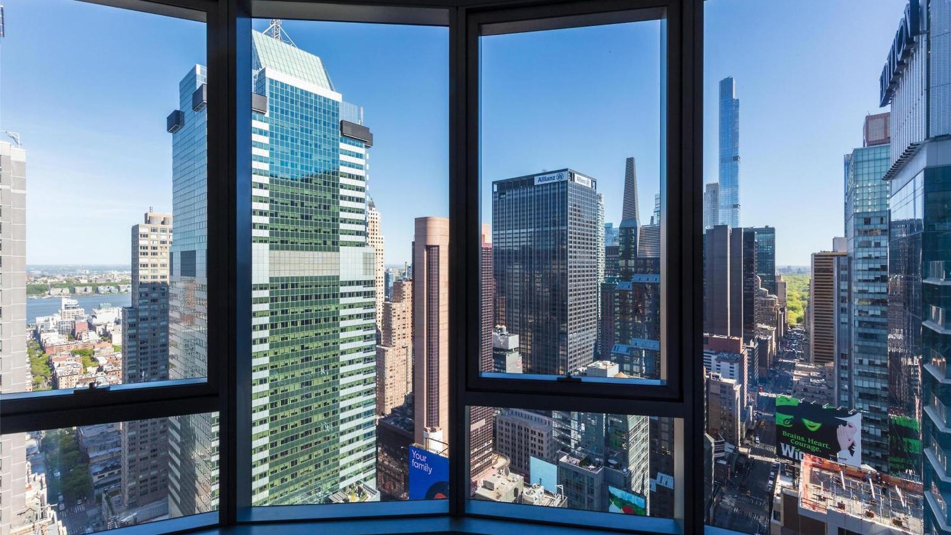 Tempo By Hilton Times Square Hotel 4*