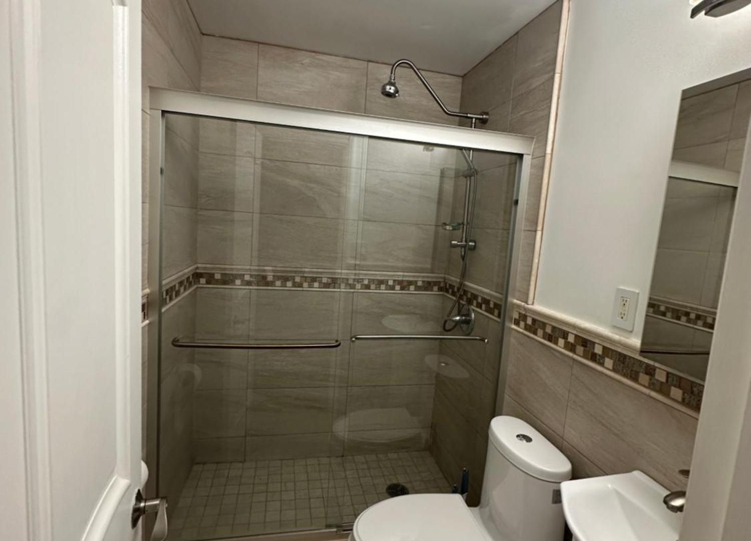 Private Bedroom And Private Bath Guest house New York