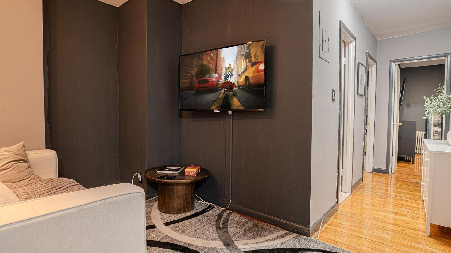 Stylish 3bd Near Empire * New York