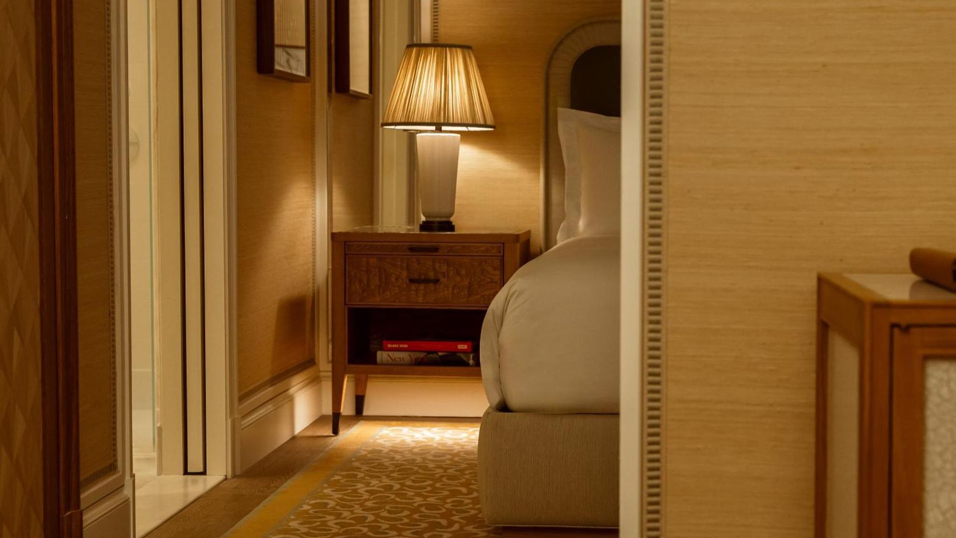 Hotel The Surrey, A Corinthia