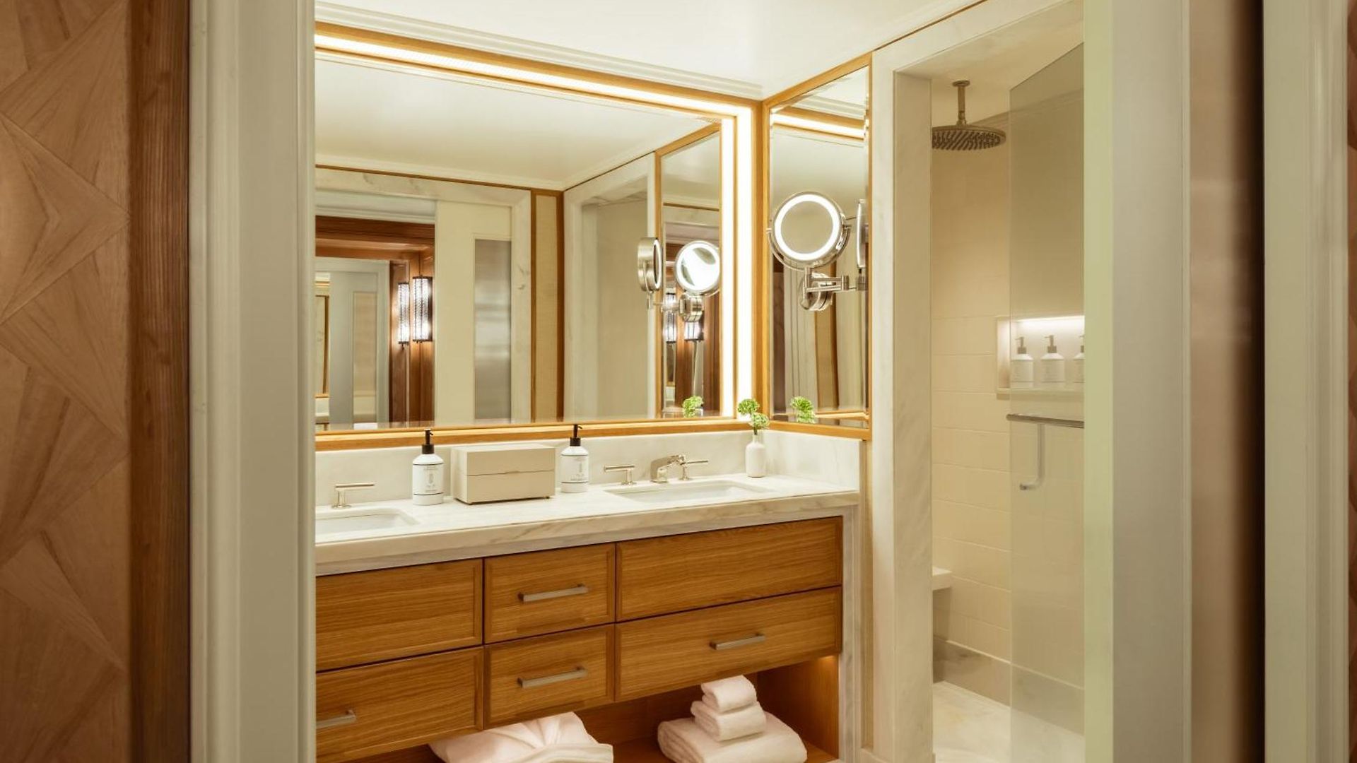 The Surrey, A Corinthia Hotel 5*
