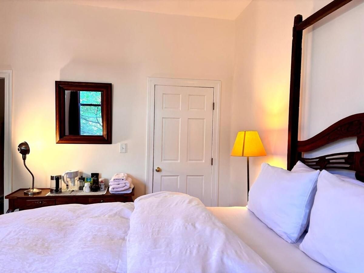 Apartment Private Spacious With 2 Bedrooms 2 Bathroomss And A Deck New York