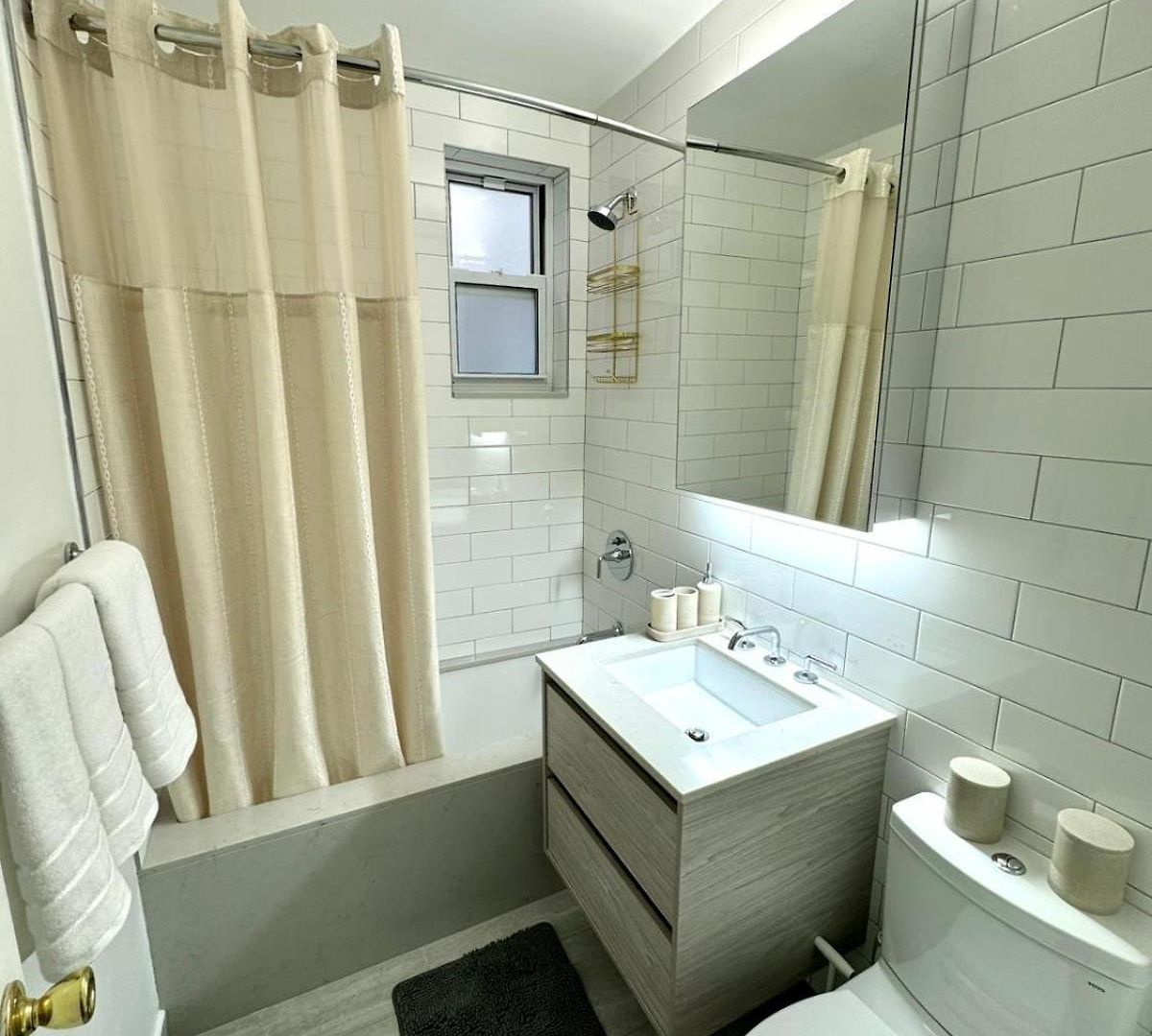 Upper East Side 2 Bedrooms Gem Apartment New York