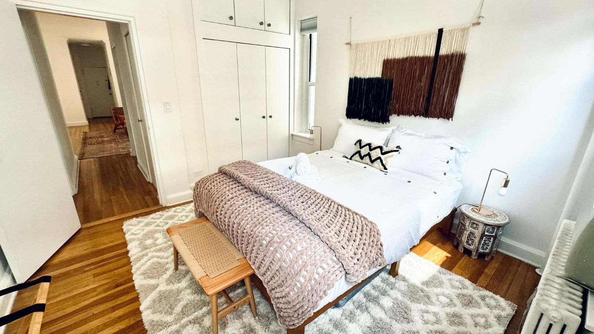 Upper East Side 2 Bedrooms Gem *