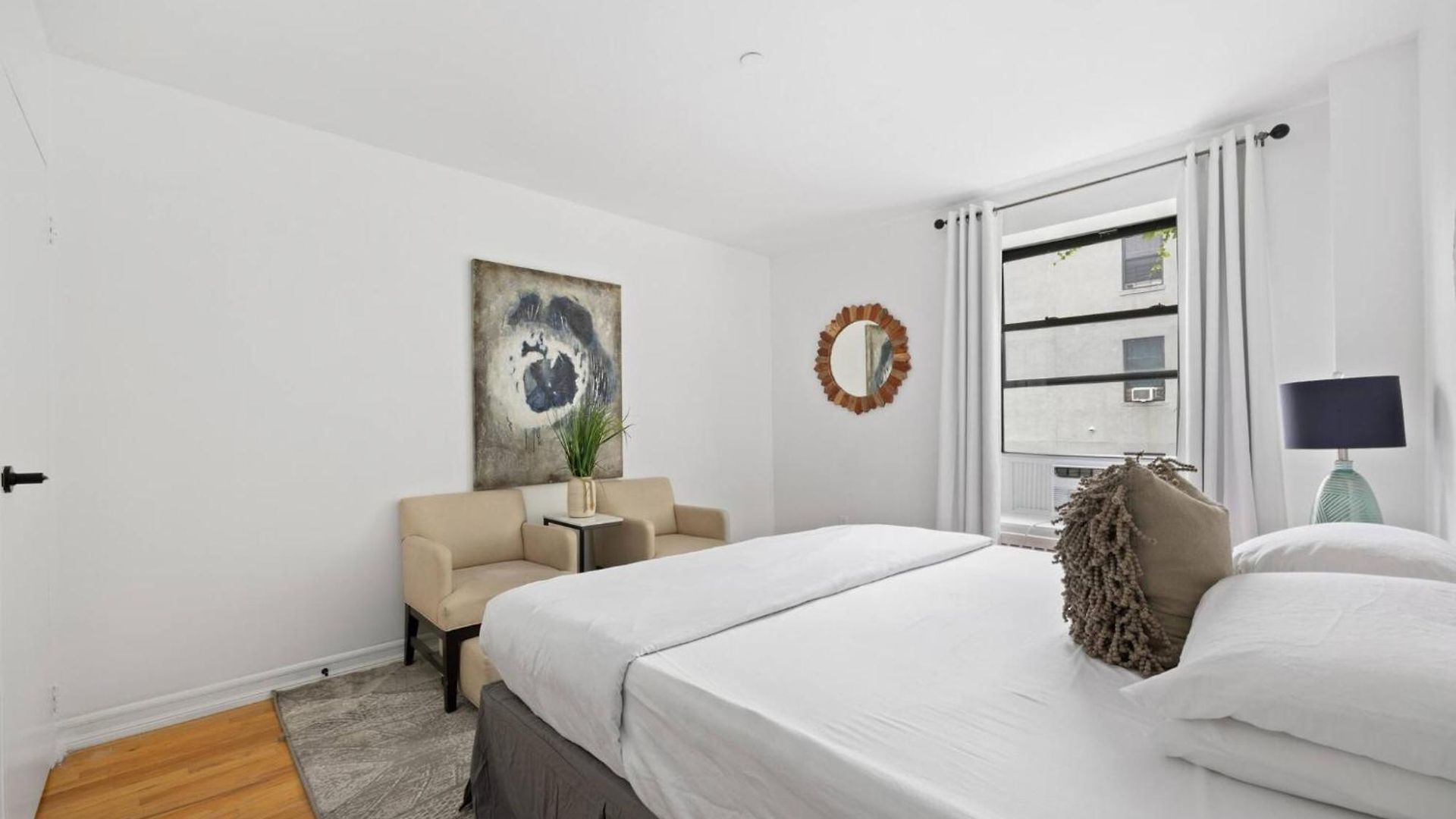 Harlem Renaissance Apartment *