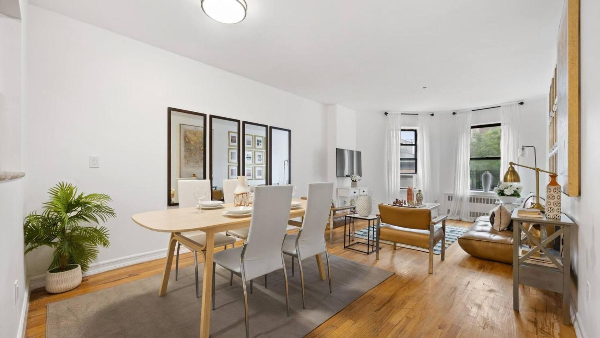 Harlem Renaissance Apartment *