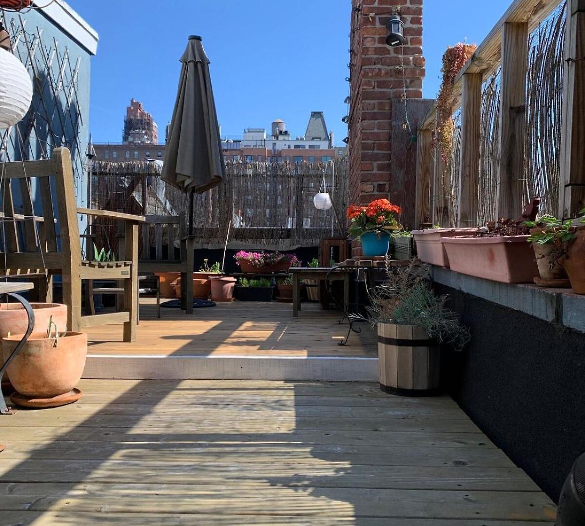 Airy Brownstone Penthouse Duplex Near Park Apartment
