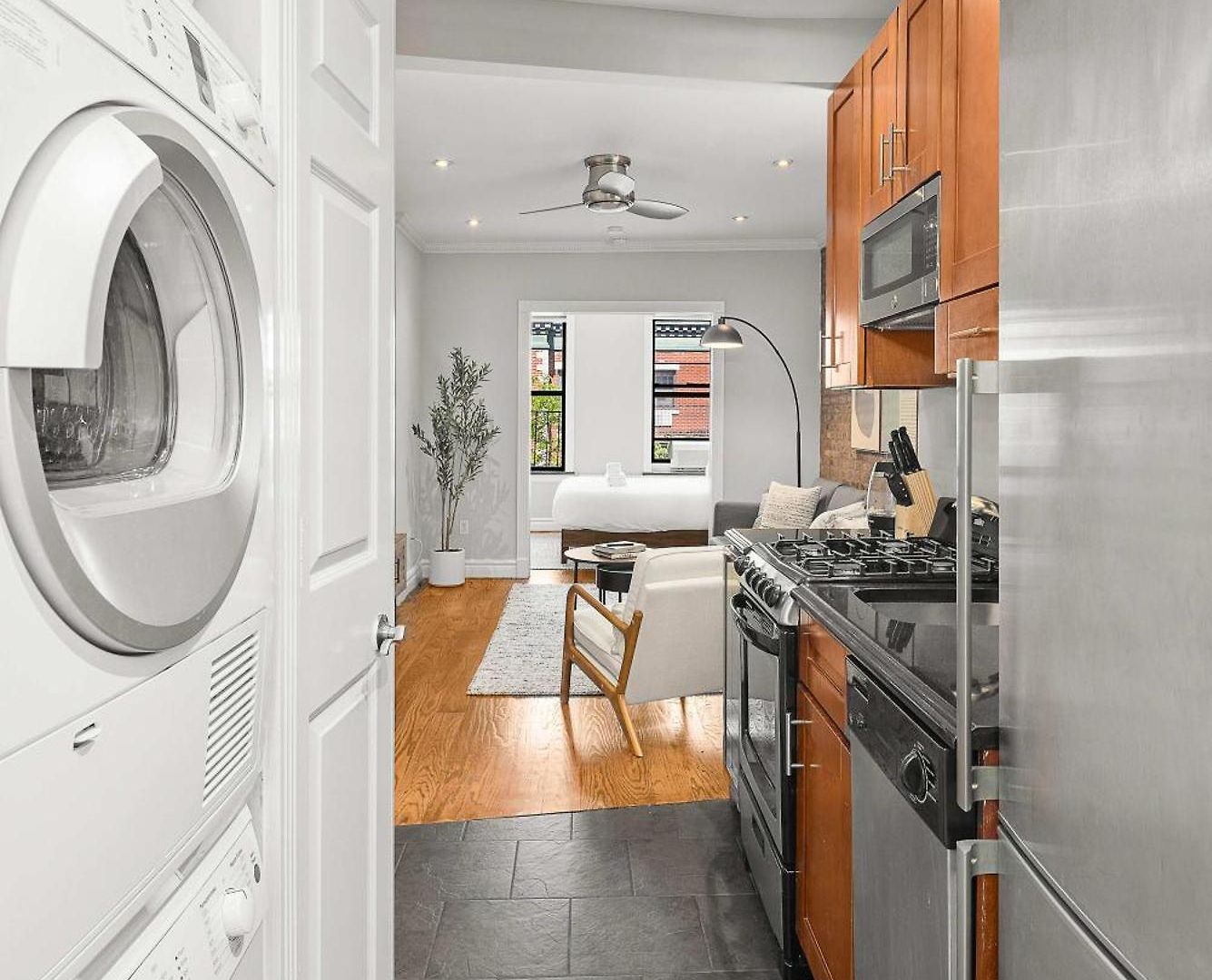 Apartment Chic Nyc Escape In Vibrant Downtown