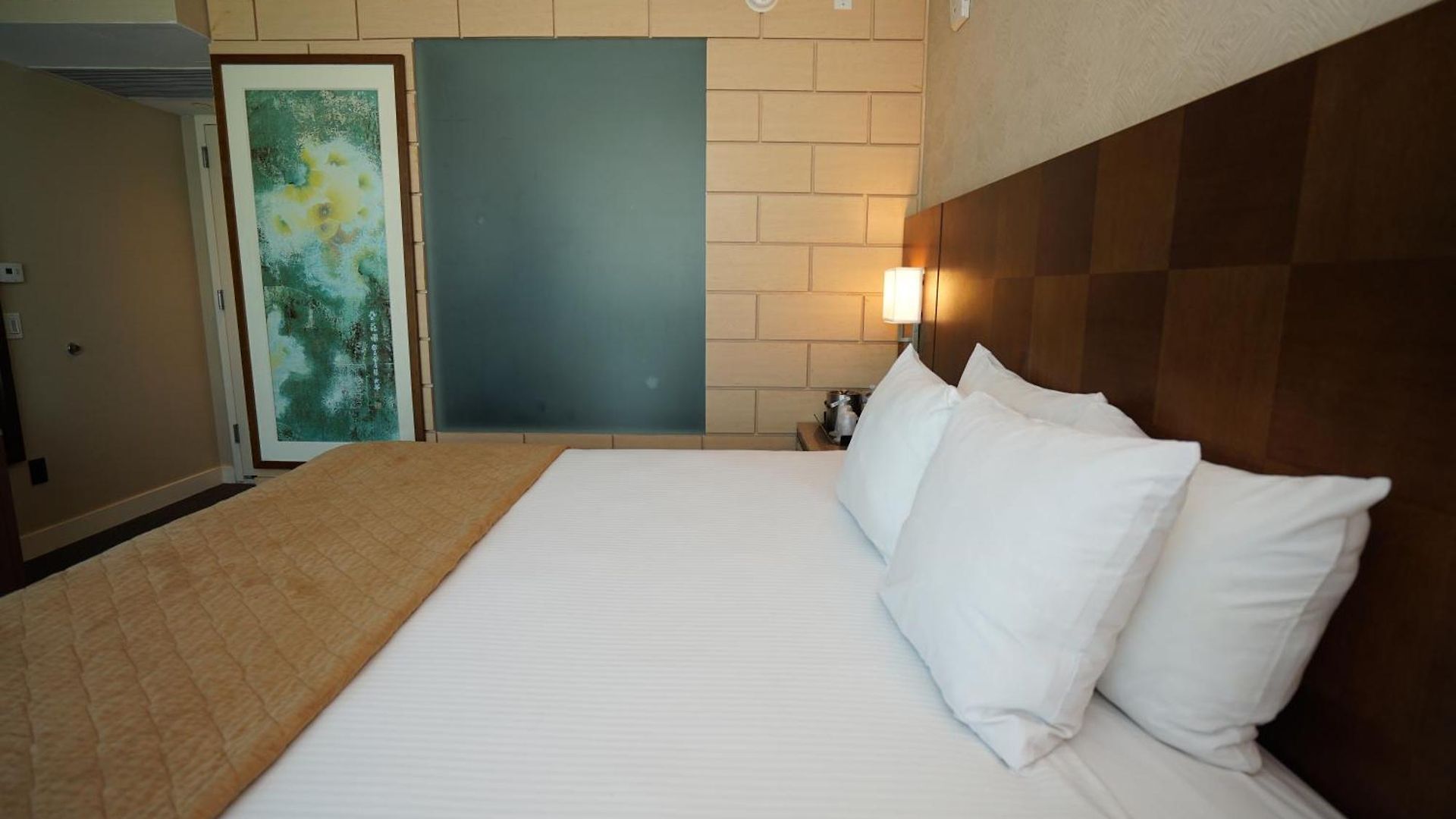 Wyndham Garden Chinatown Hotel 4*