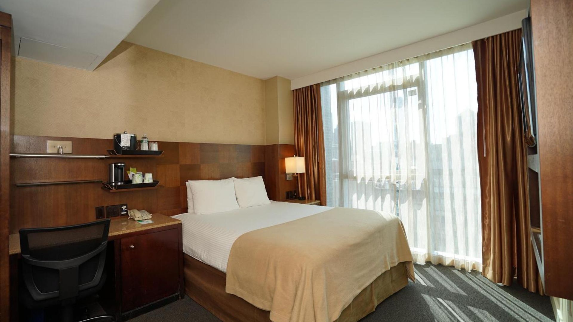 Wyndham Garden Chinatown New York