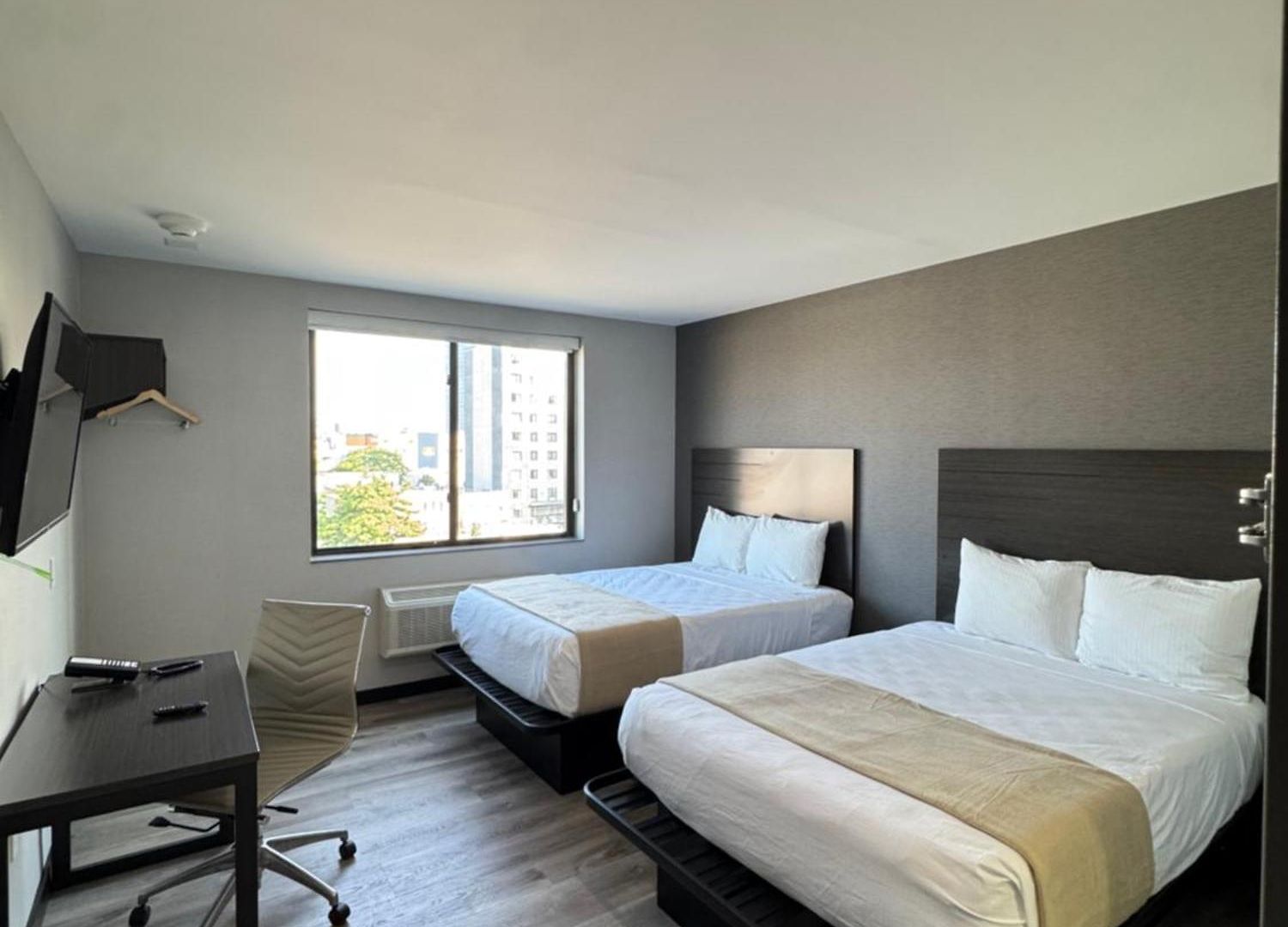 The - Long Island Hotel New York