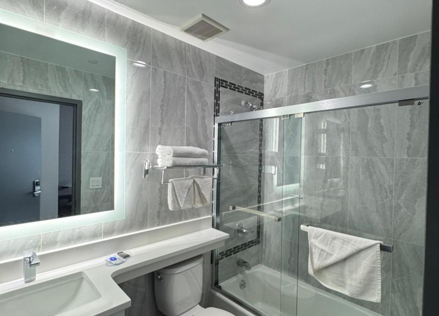 The - Long Island Hotel 3*