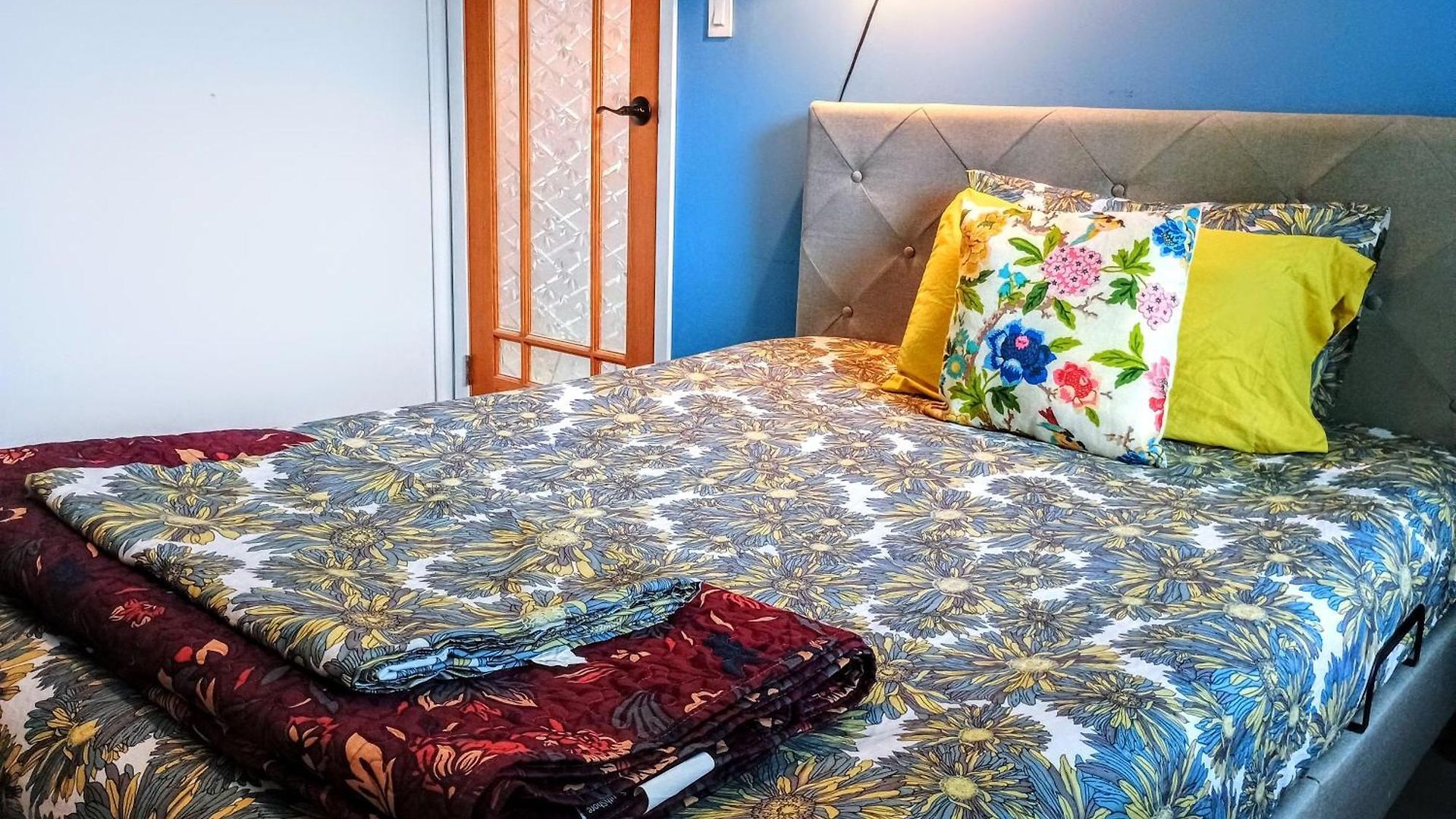 Apartment Explore From Queens *