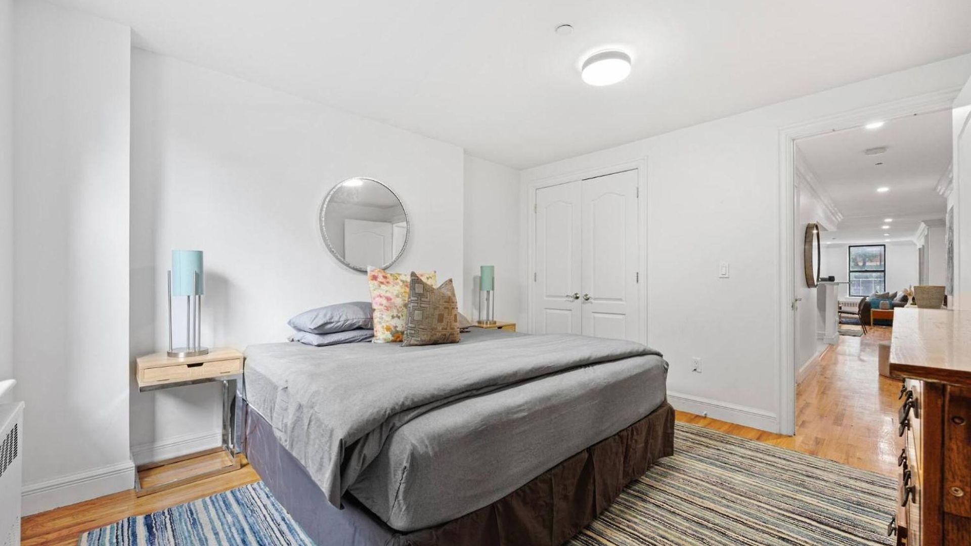 The Apollo Apartment *