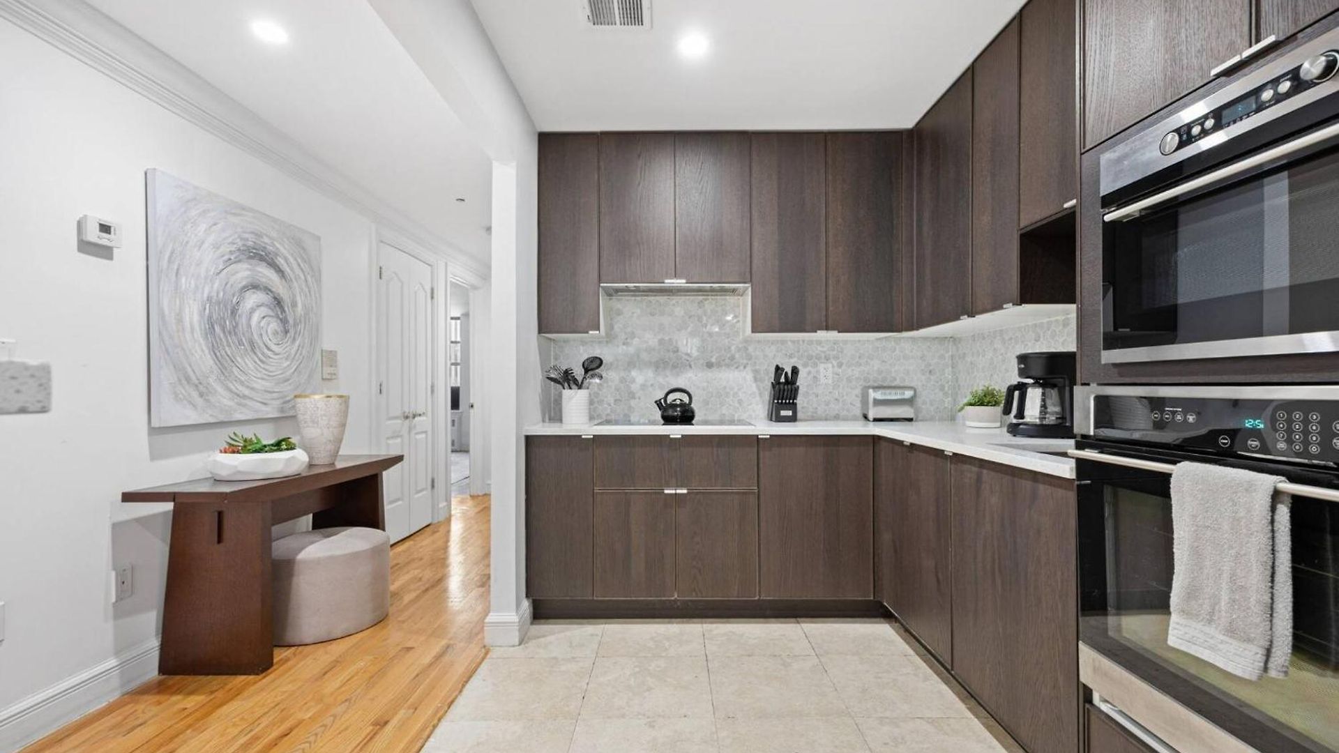 The Apollo Apartment *