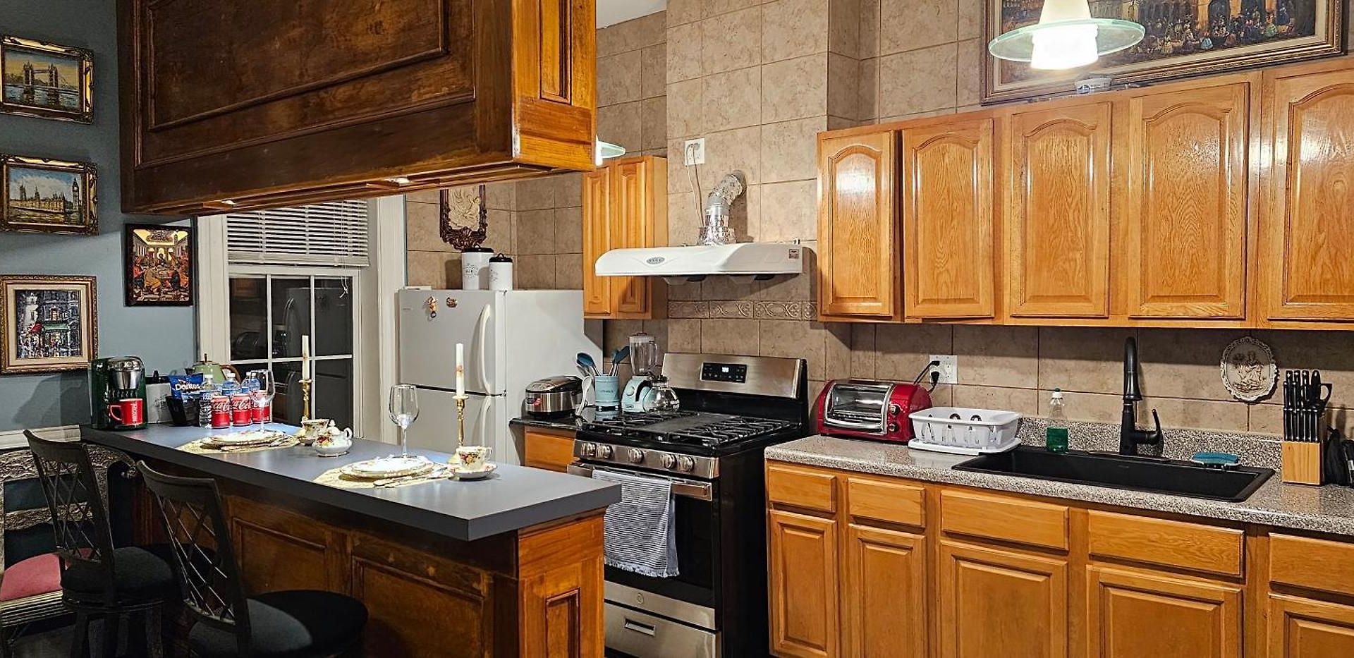 Luxurious At Colonial Townhouse Apartment New York