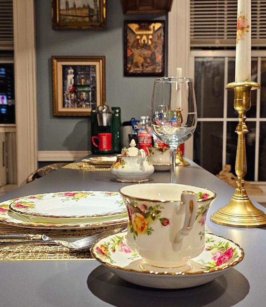 Luxurious At Colonial Townhouse Apartment New York