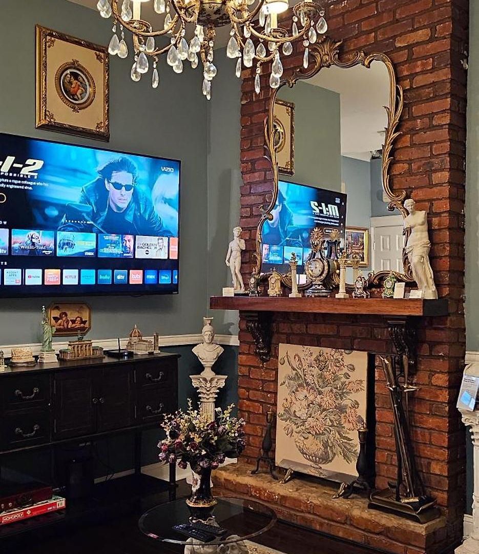 Luxurious At Colonial Townhouse Apartment New York