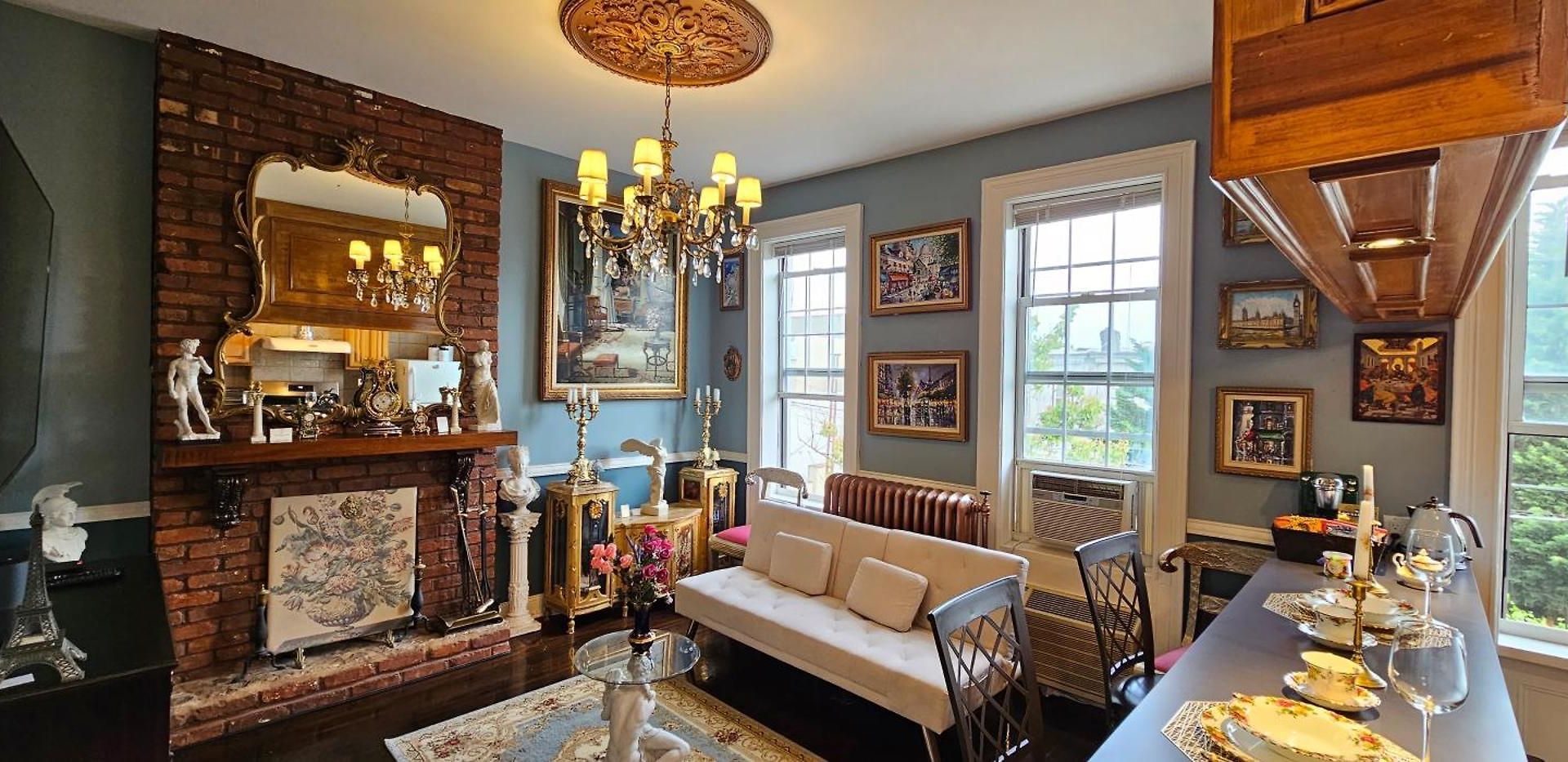 Apartment Luxurious At Colonial Townhouse