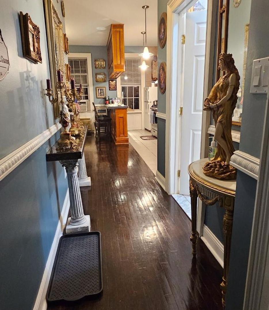 Luxurious At Colonial Townhouse Apartment New York