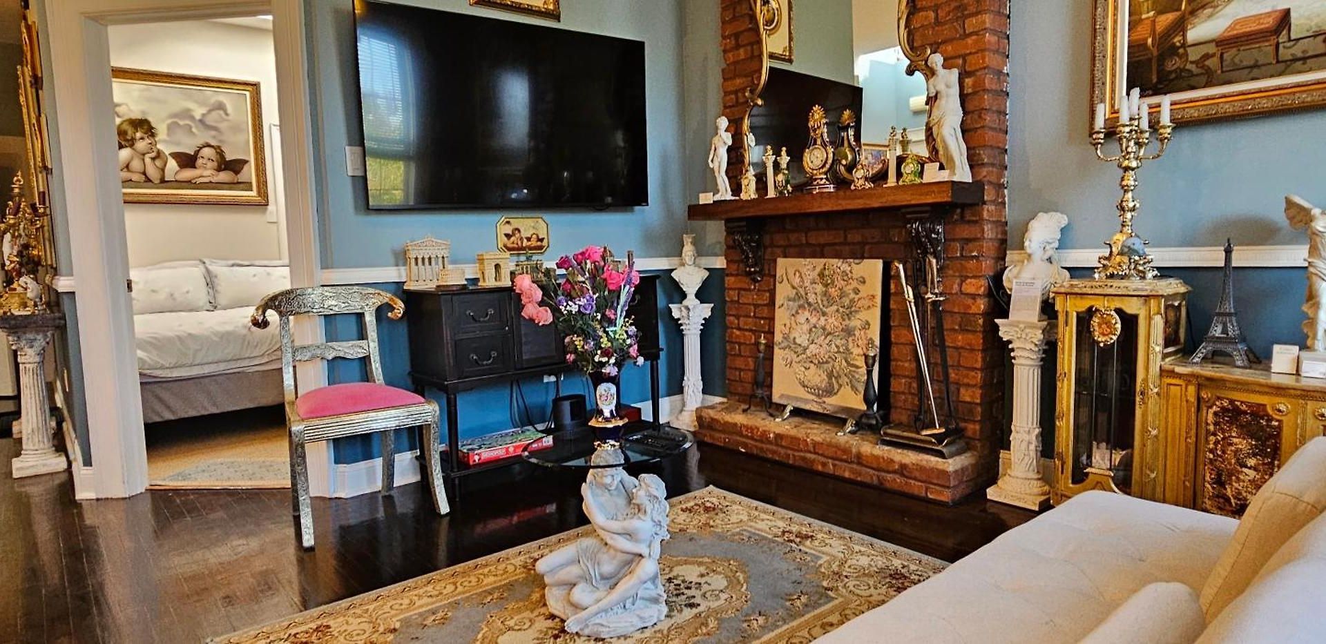 Luxurious At Colonial Townhouse *
