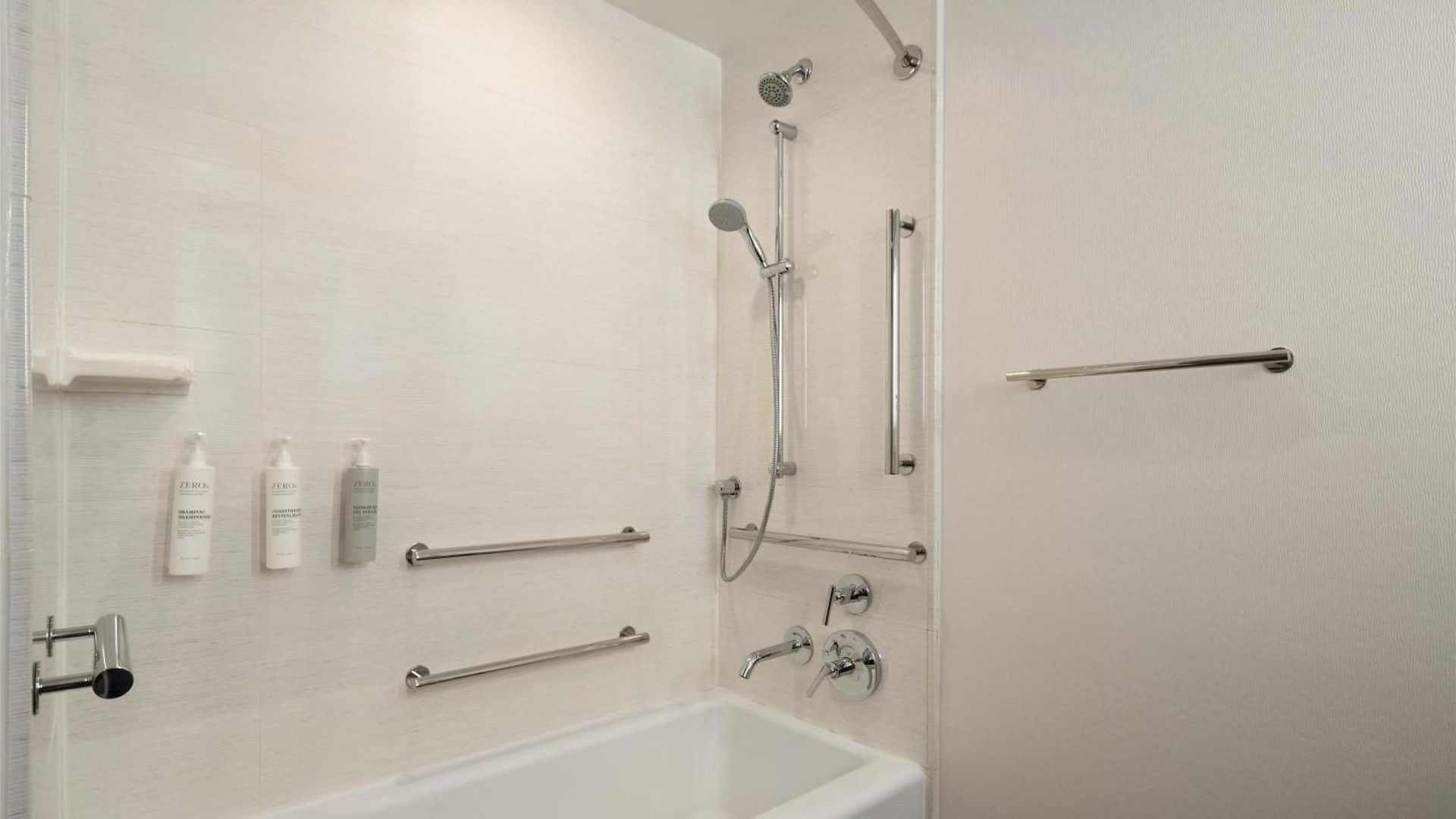 Hilton Garden New York/midtown Park Avenue 3*