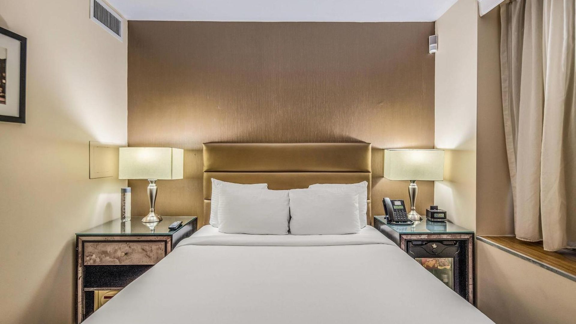 The Historic Blue Angel Lexington Ave, An Ascend Collection Hotel 4*