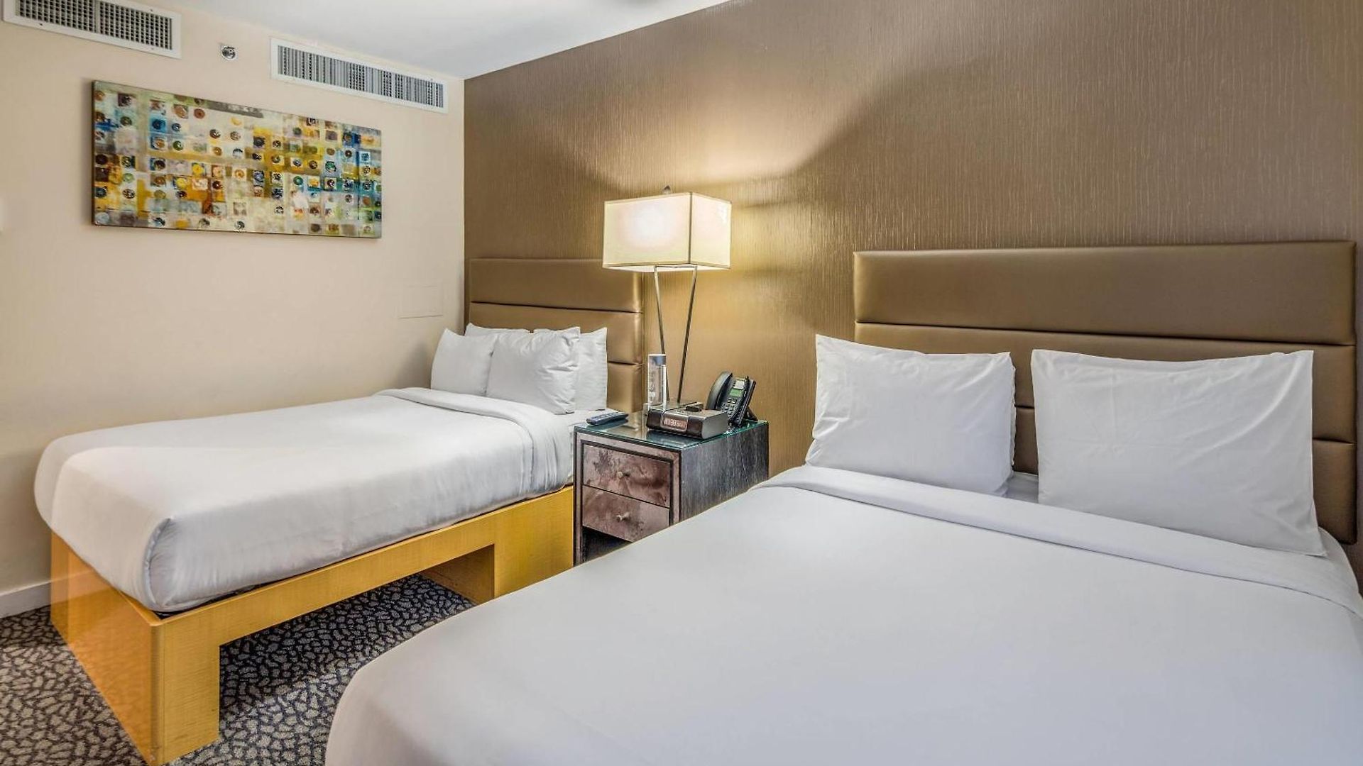 The Historic Blue Angel Lexington Ave, An Ascend Collection 4*