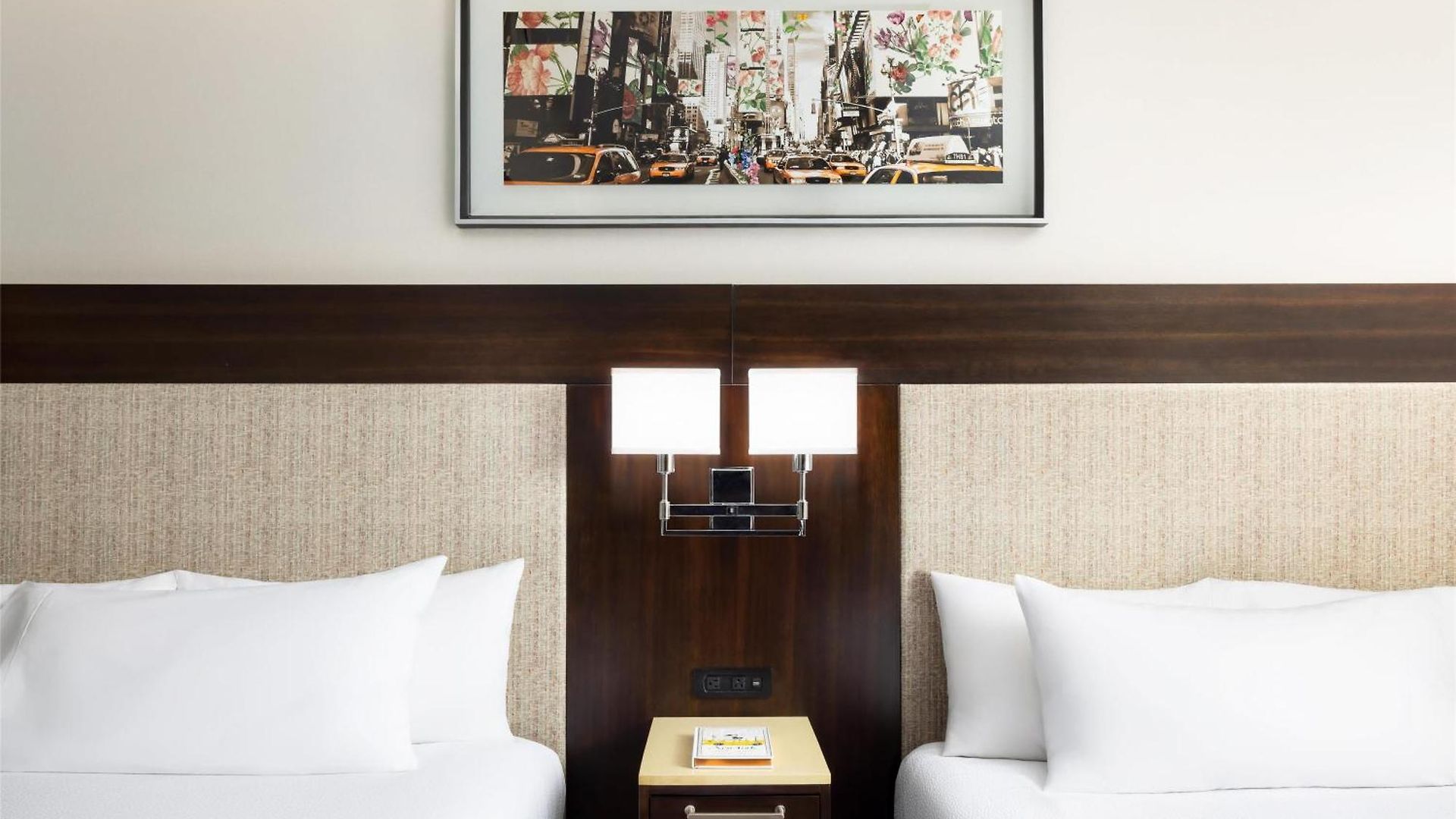 Hilton Garden - Times Square Hotel 3*