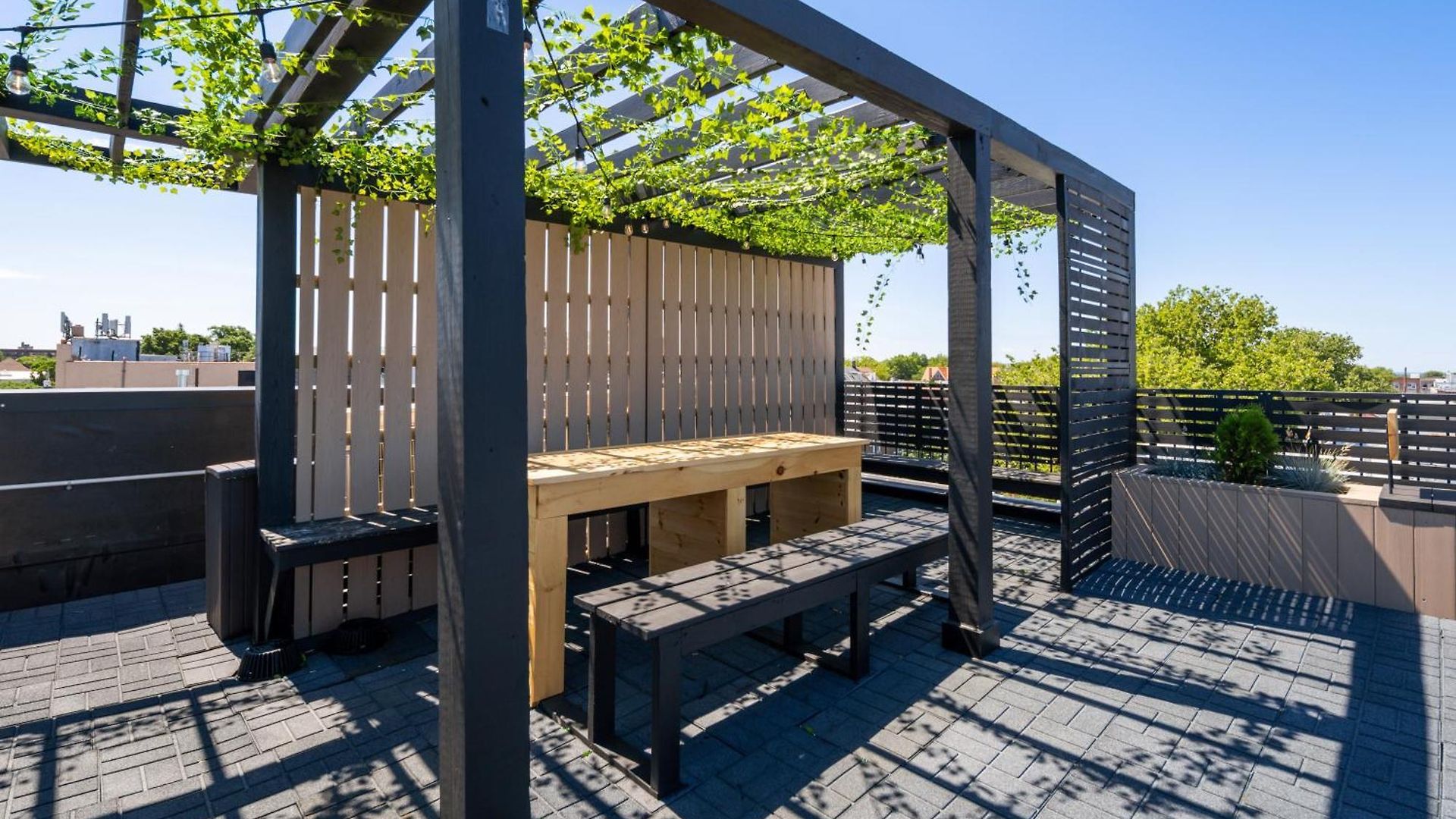 Brooklyn Bay Lofts - Modern Chic With Rooftop Terrace