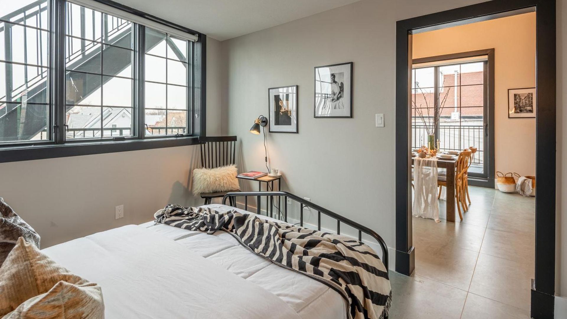 Brooklyn Bay Lofts - Modern Chic With Rooftop Terrace *