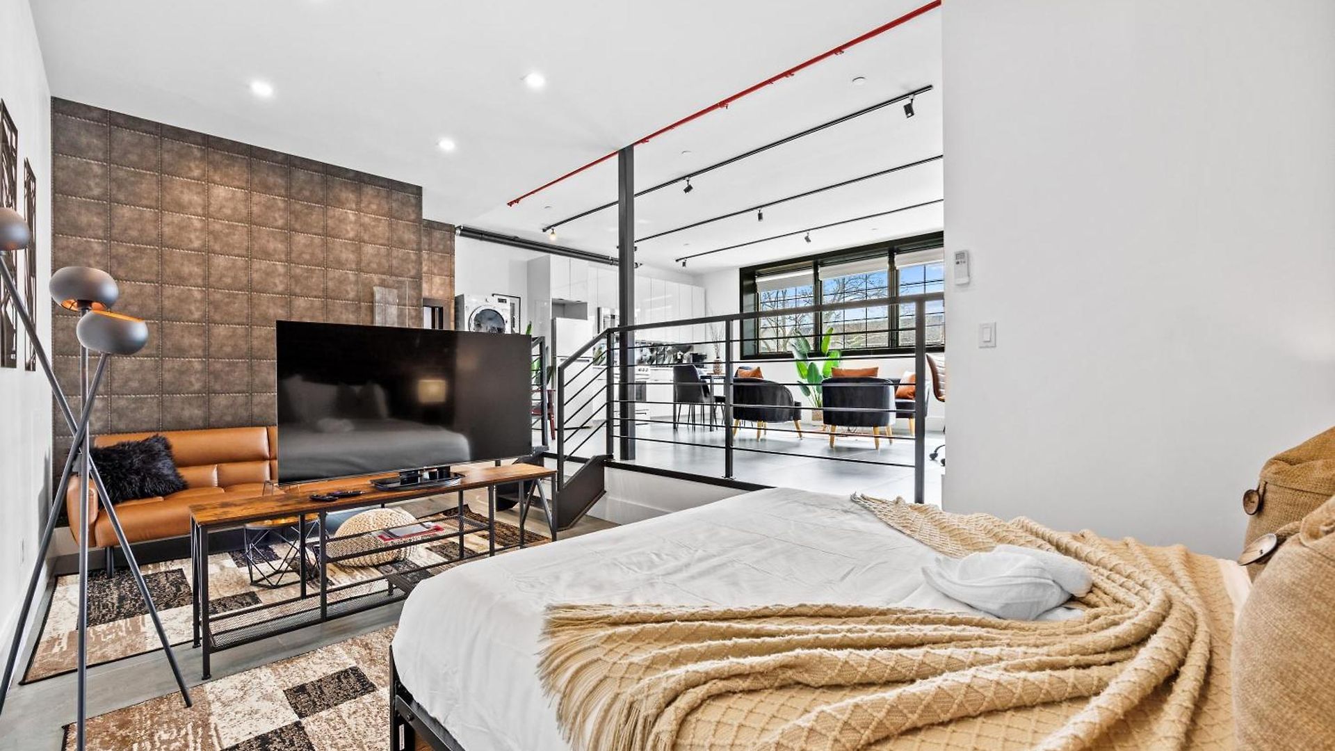 Brooklyn Bay Lofts - Modern Chic With Rooftop Terrace