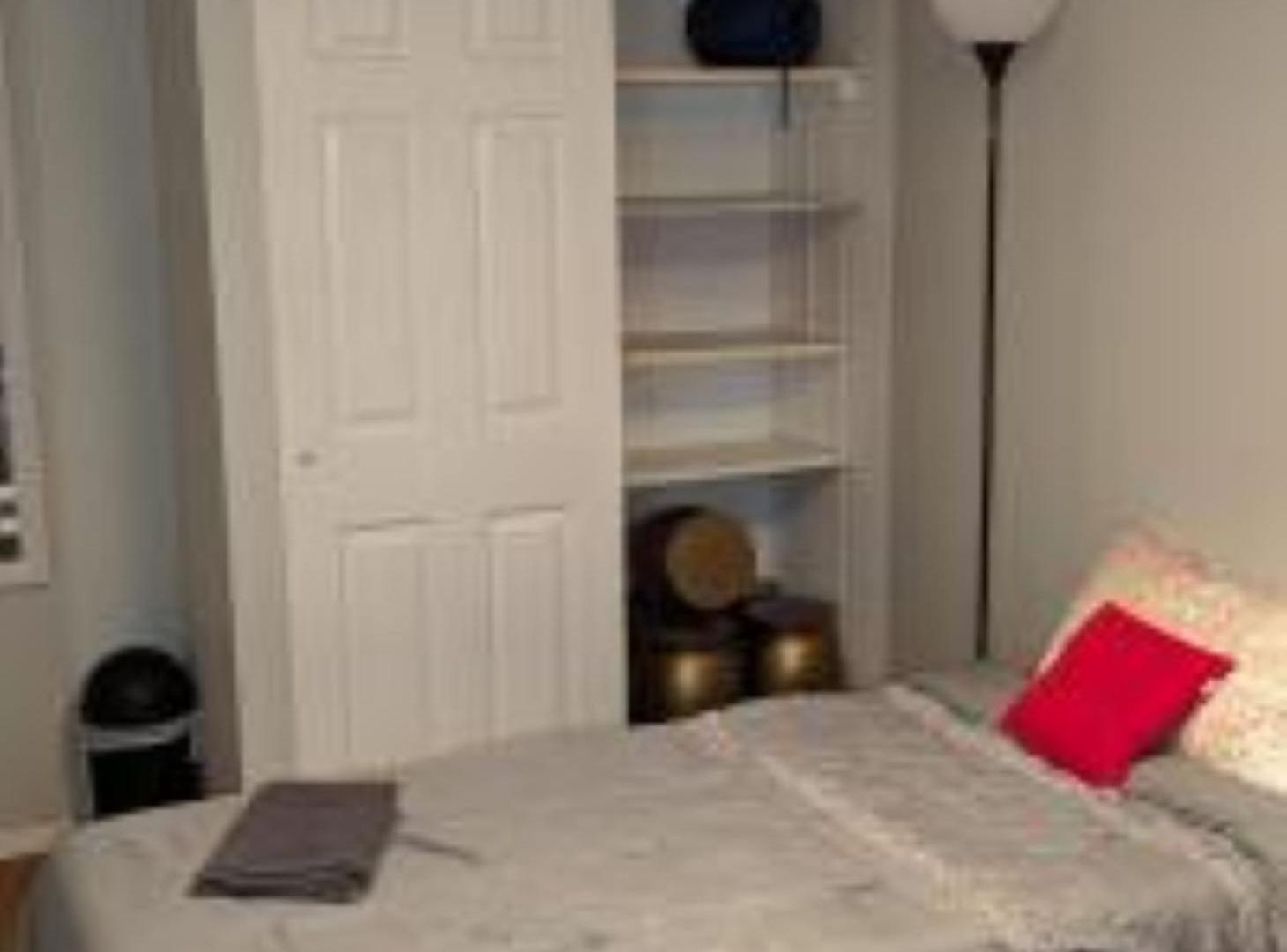 Homestay Large Triple In Williamsburg New York