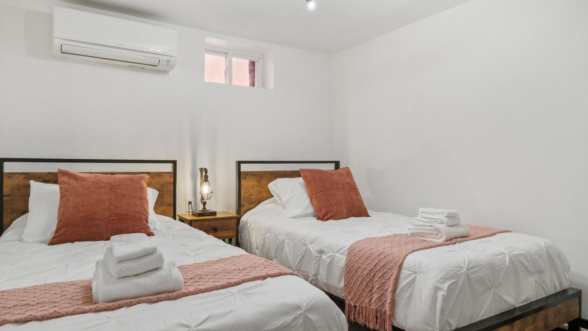 Apartment Tripoli Artisan Lofts - Designer Bushwick Lofts With Rooftop Terrace New York