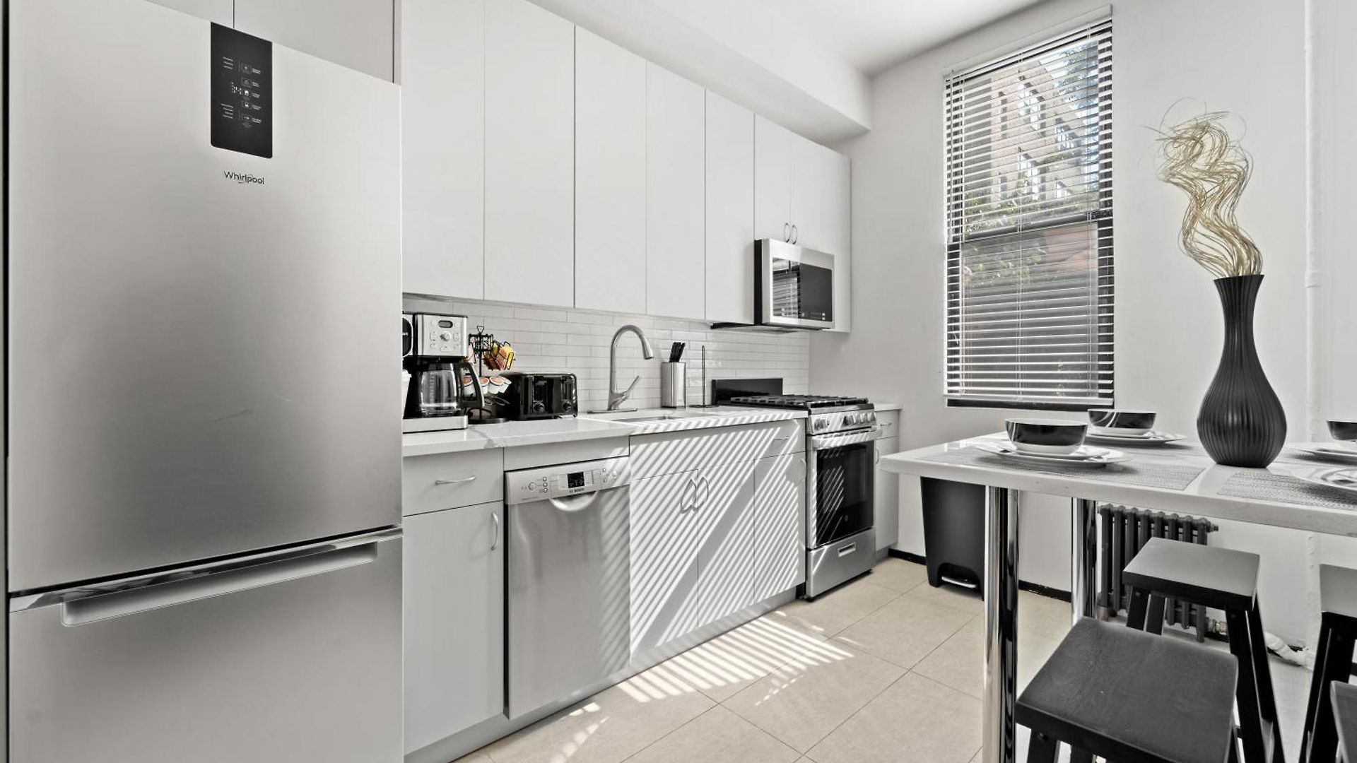 Tripoli Artisan Lofts - Designer Bushwick Lofts With Rooftop Terrace New York