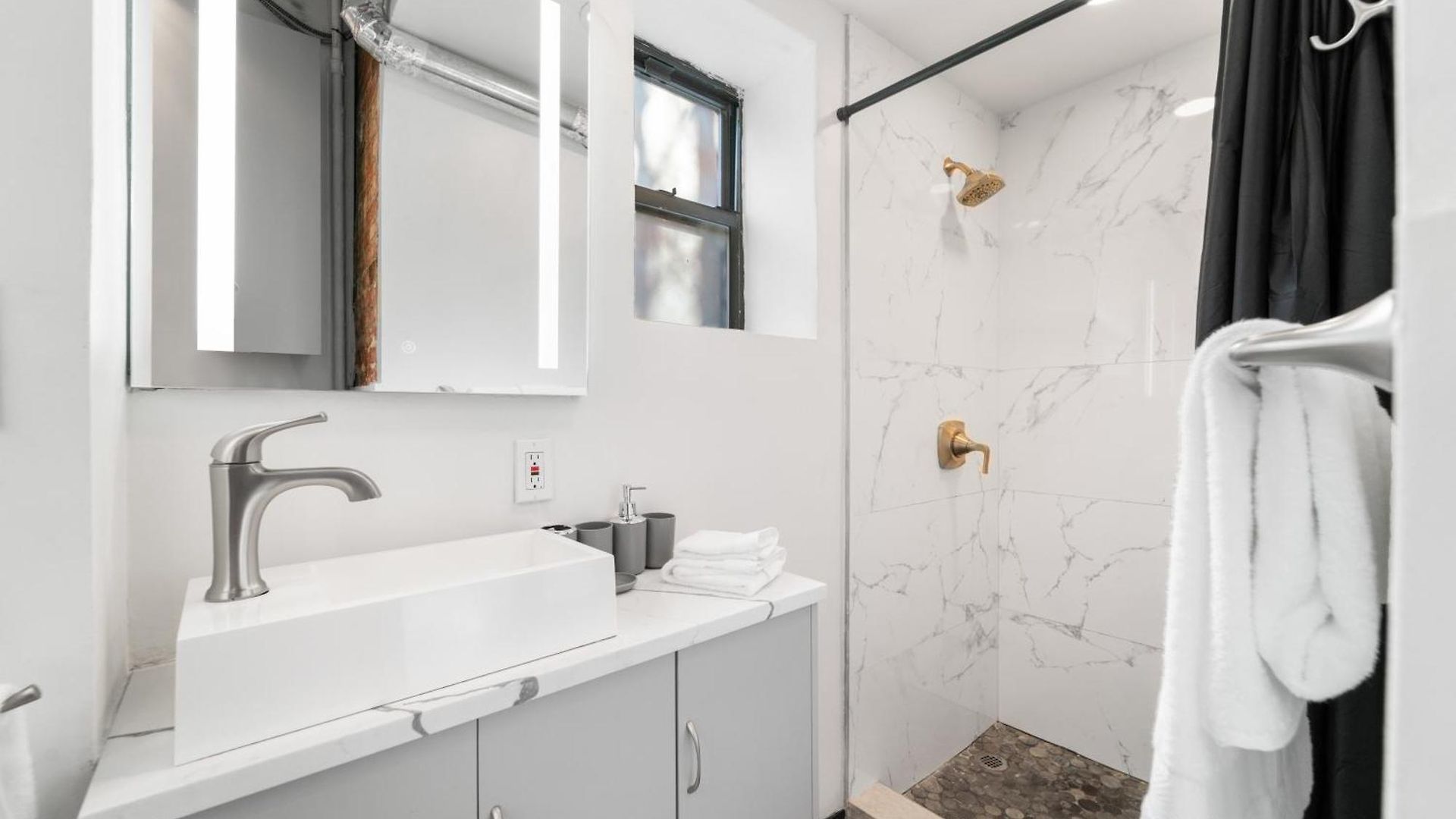 Apartment Tripoli Artisan Lofts - Designer Bushwick Lofts With Rooftop Terrace