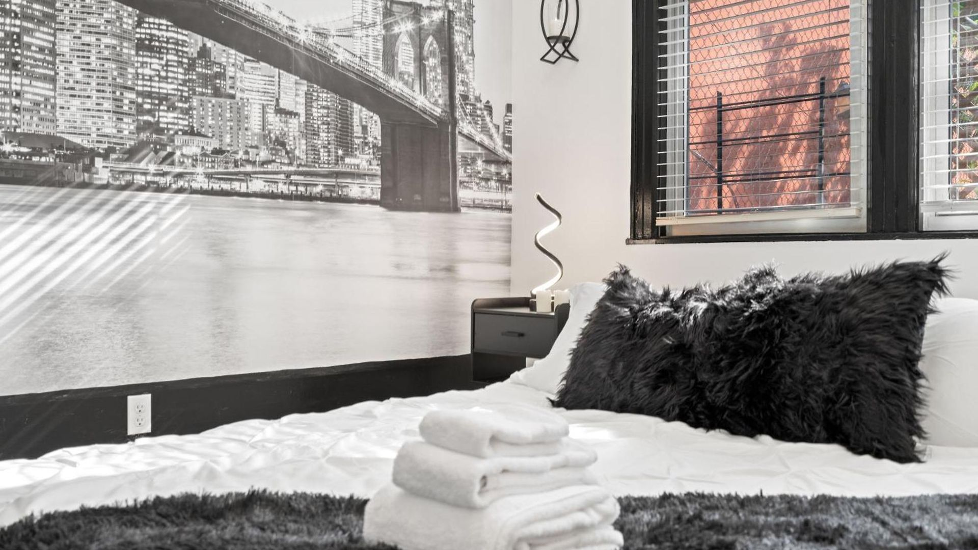 Tripoli Artisan Lofts - Designer Bushwick Lofts With Rooftop Terrace *