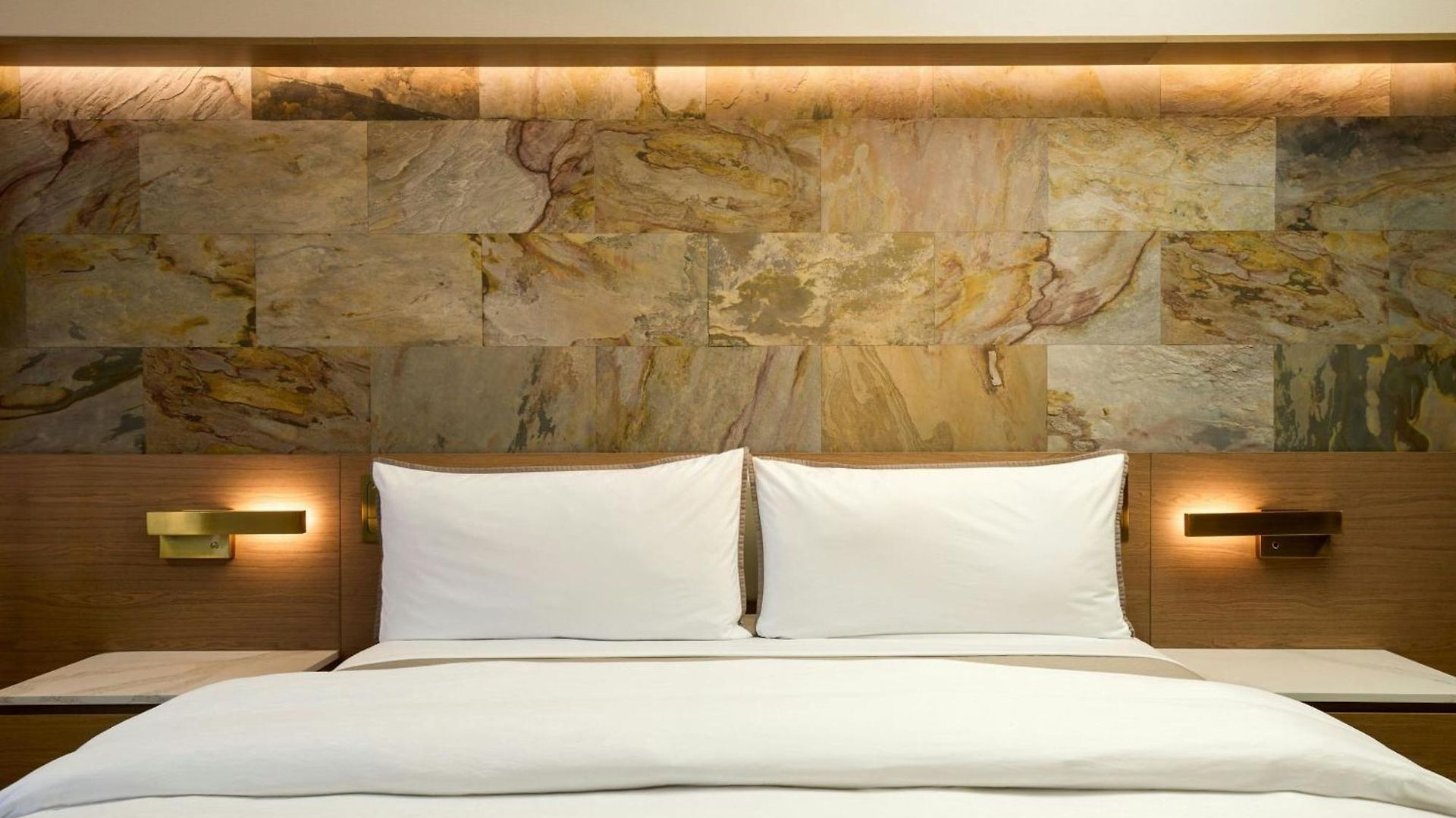 The Westin Flushing Laguardia Airport Hotel