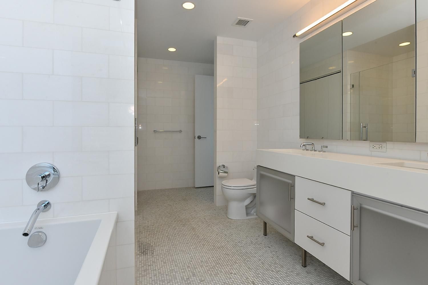 Opulent 2br Duplex - Iconic Midtown Views New York