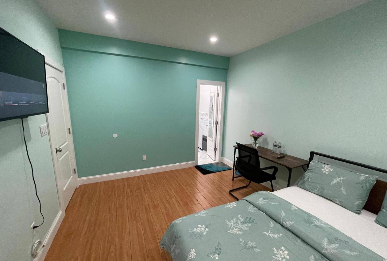 Luxury With Attached-bath Near Jfk Ny *