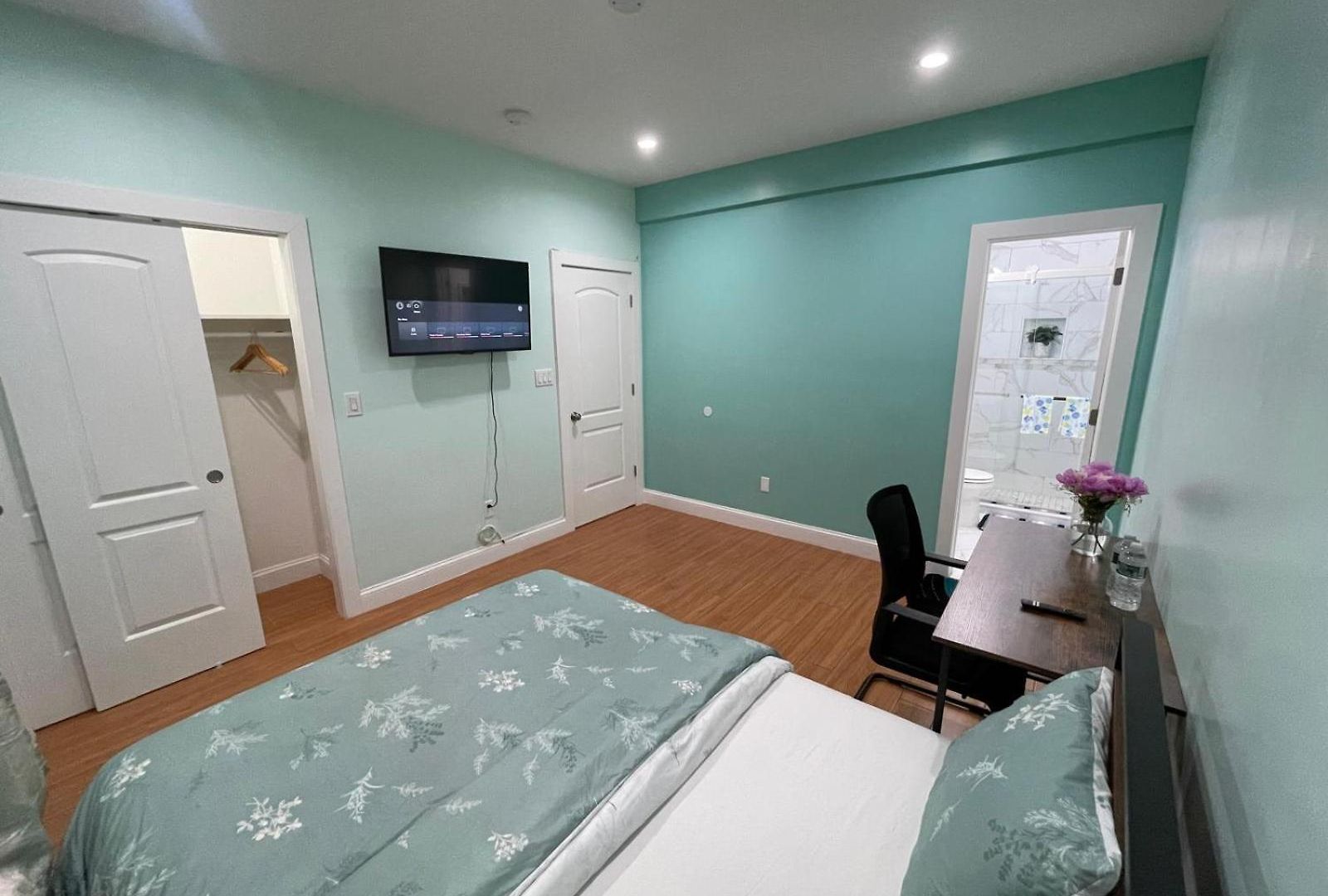 Luxury With Attached-bath Near Jfk Ny *