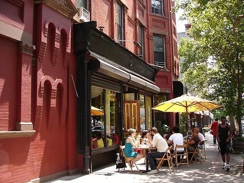 Apartment Serene Brooklyn Escape Near Cafes & Park, Sleeps 5
