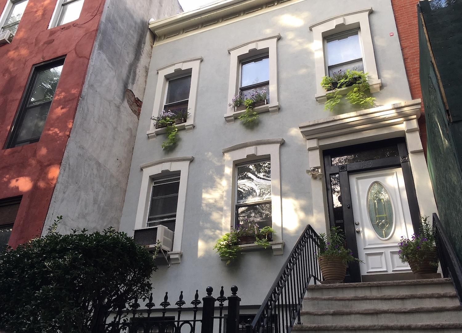 Brooklyn, Garden, Spacious, Great Location, 1 Stop To Manhattan Apartment *