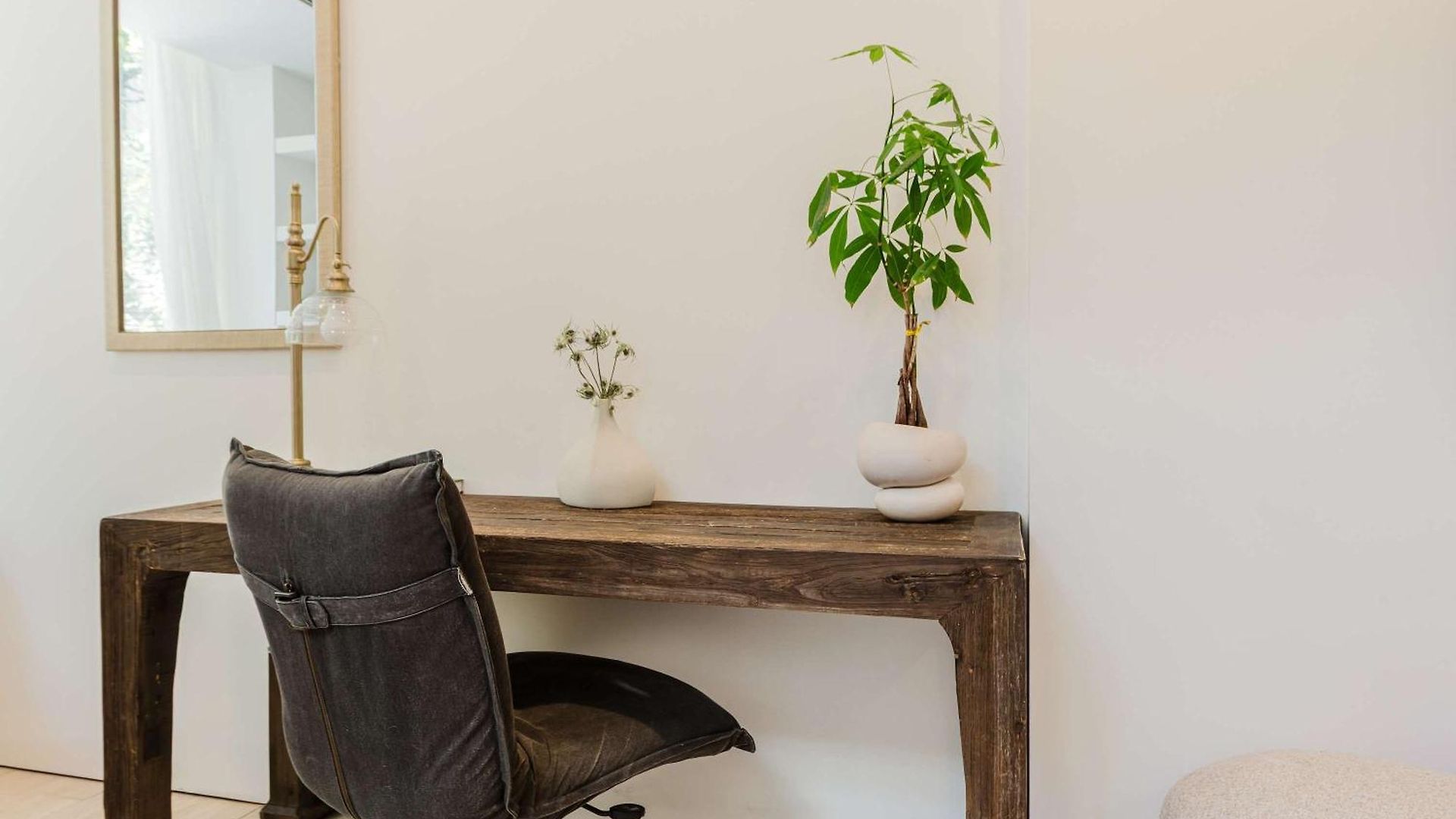 Private Beautiful Townhome W Zen Garden * New York